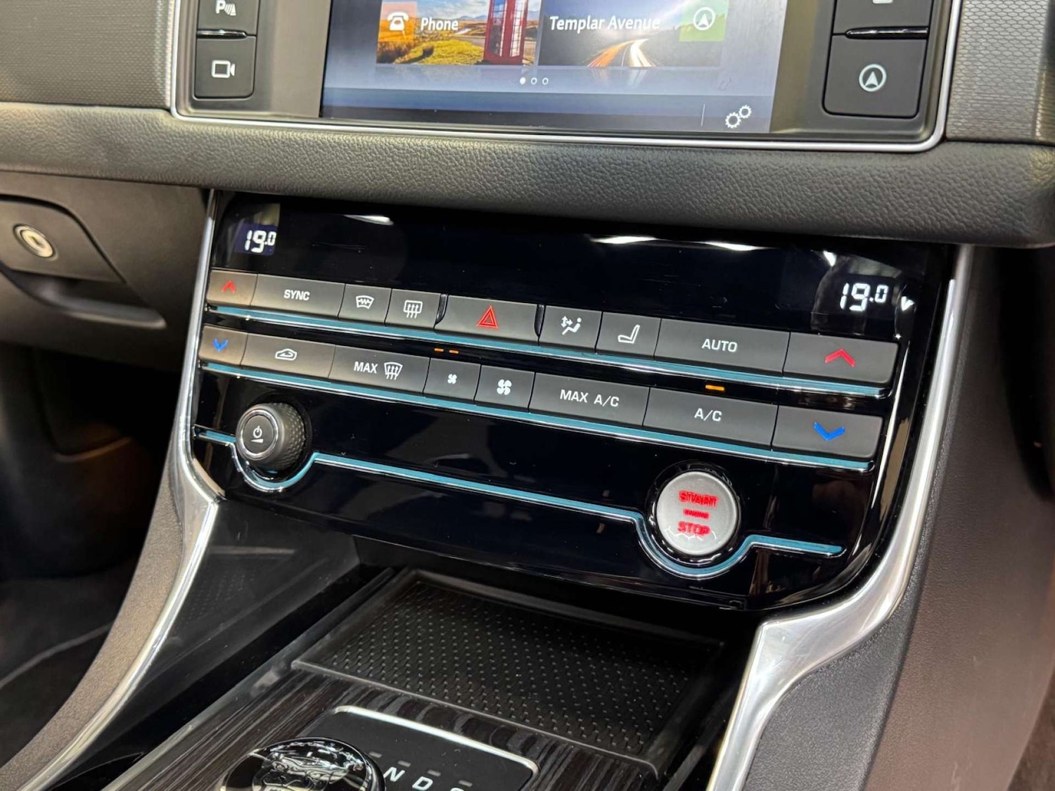 Used Jaguar XF 2017 for sale - 76581939: Photo 47