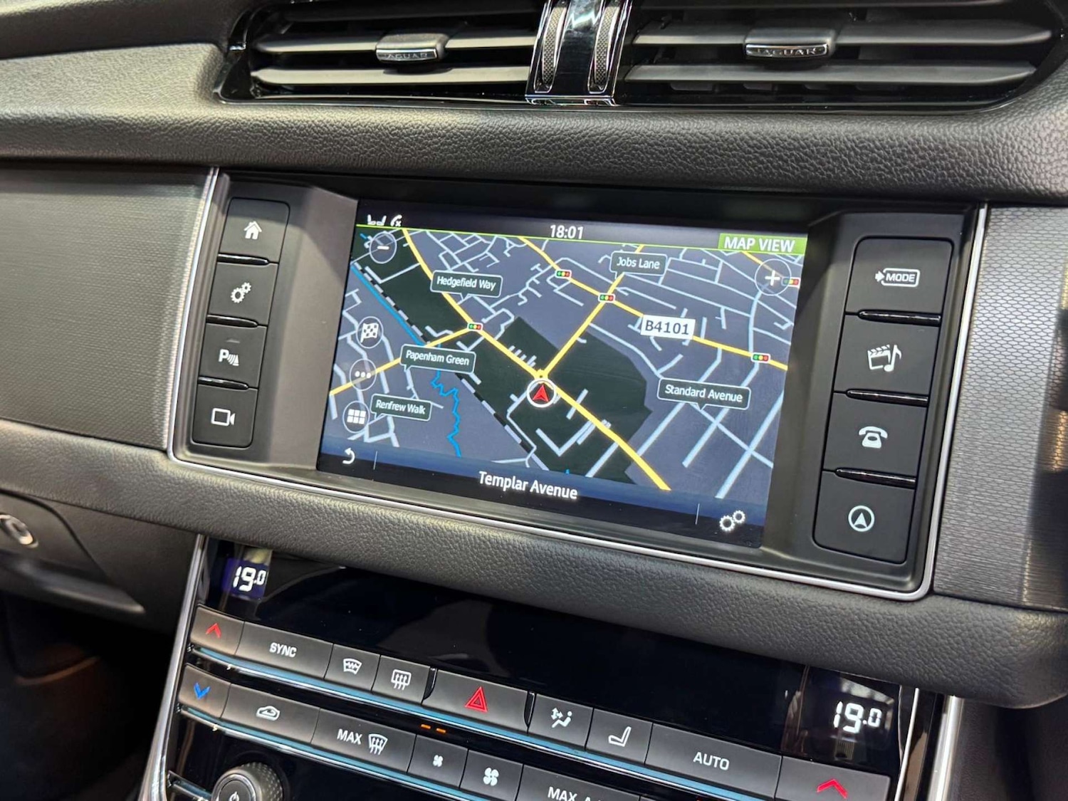 Used Jaguar XF 2017 for sale - 76581939: Photo 49