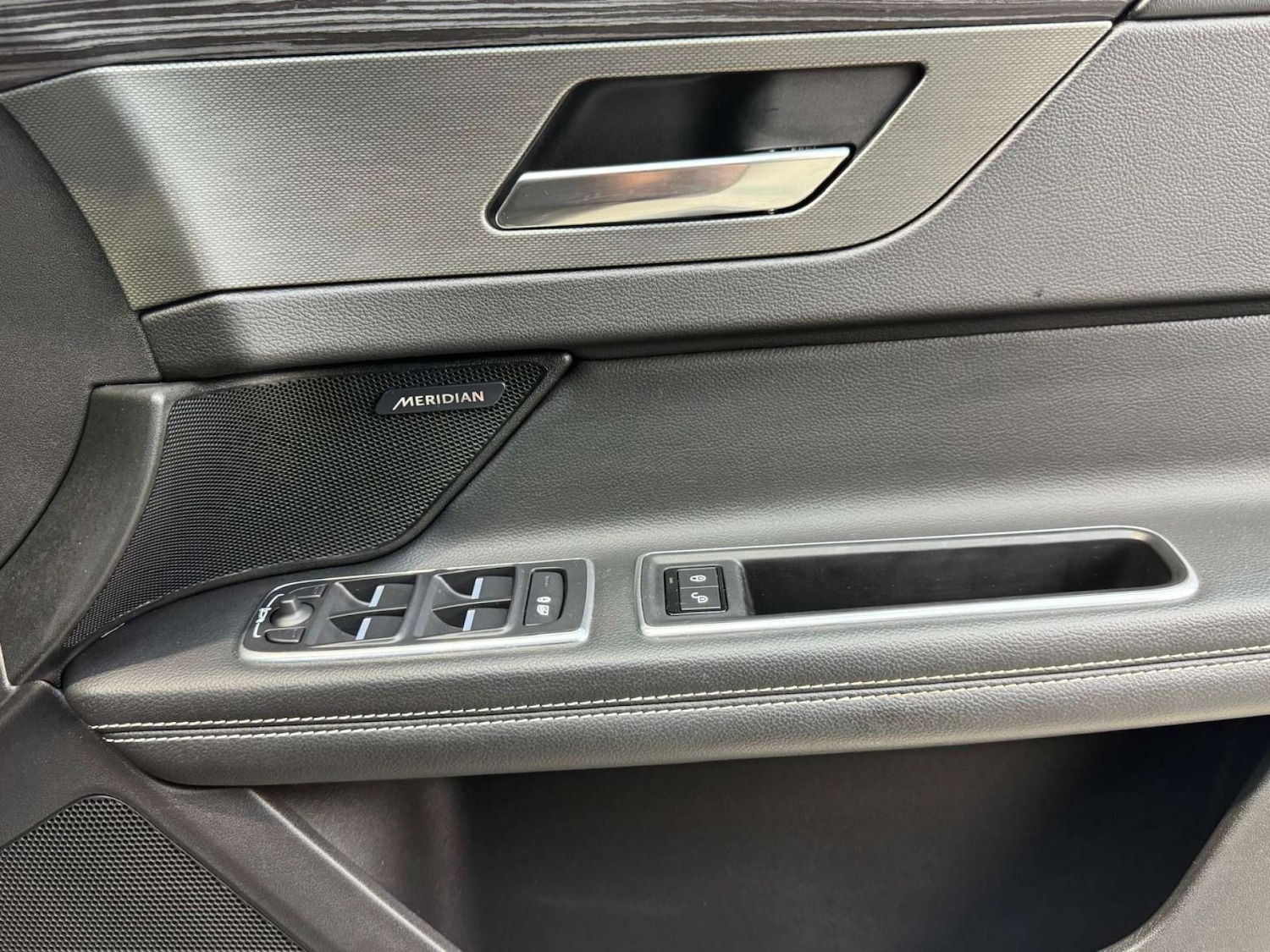 Used Jaguar XF 2017 for sale - 76581939: Photo 54