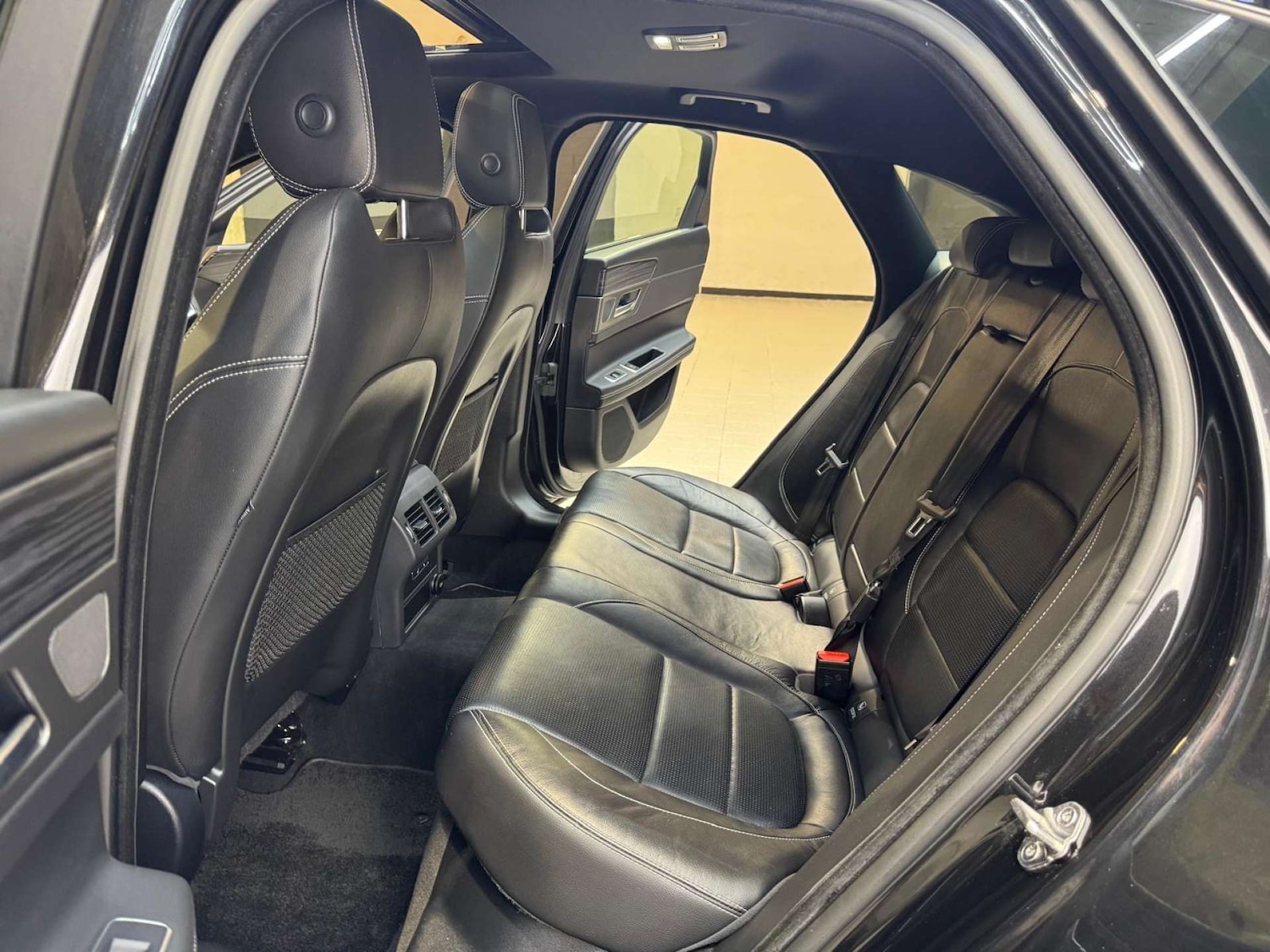 Used Jaguar XF 2017 for sale - 76581939: Photo 60