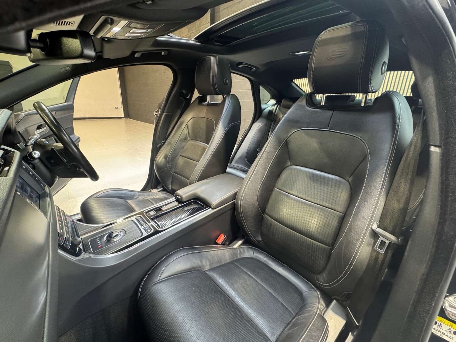 Used Jaguar XF 2017 for sale - 76581939: Photo 61