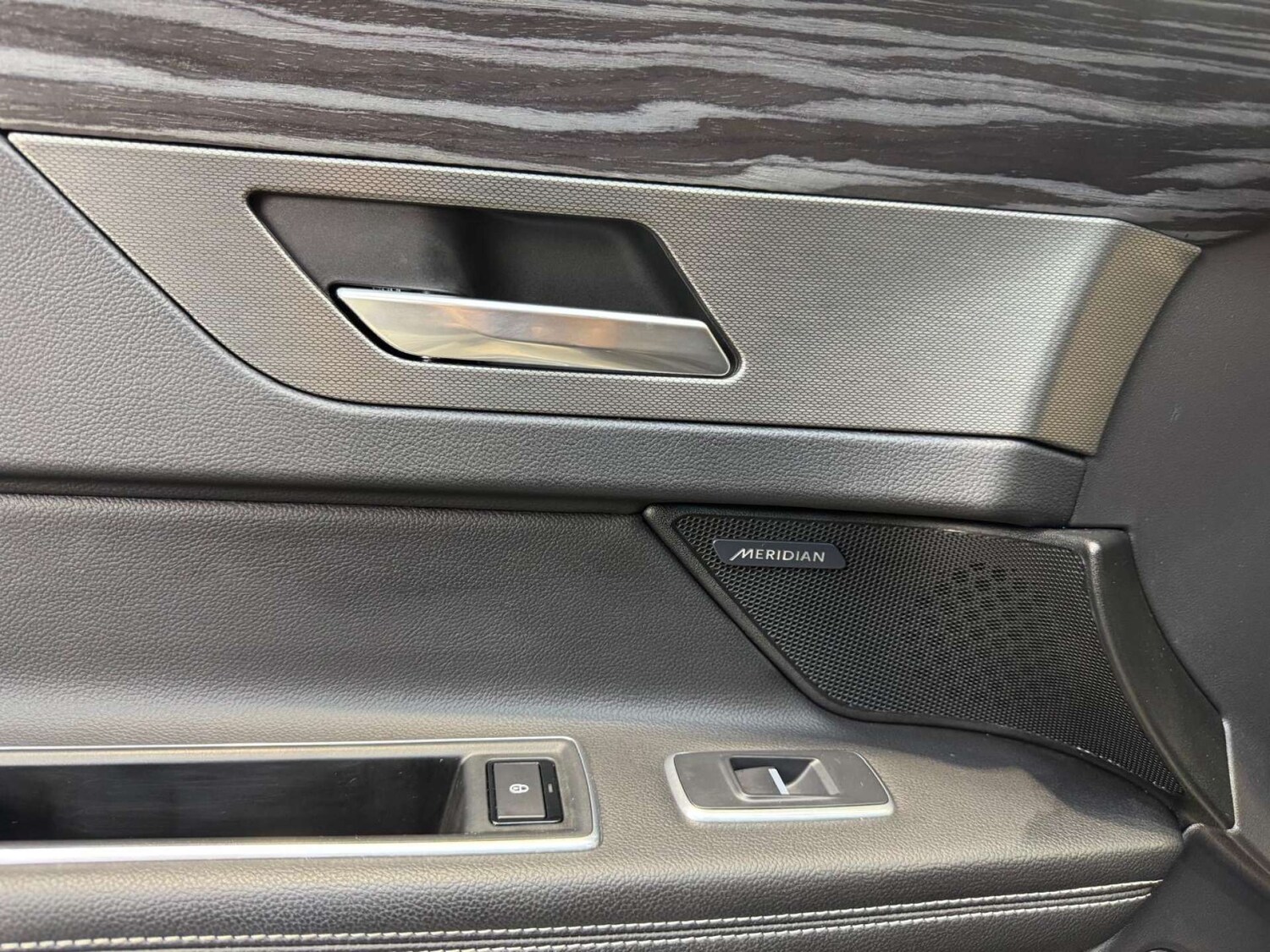 Used Jaguar XF 2017 for sale - 76581939: Photo 70