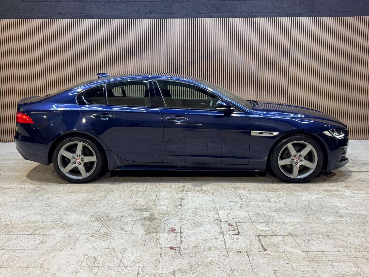 Used Jaguar XE 2018 for sale - 77355466: Photo 13