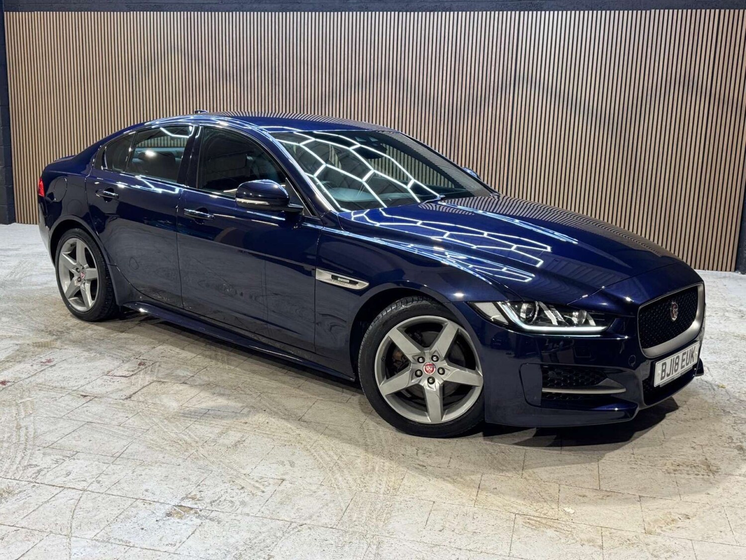 Used Jaguar XE 2018 for sale - 77355466: Photo 14