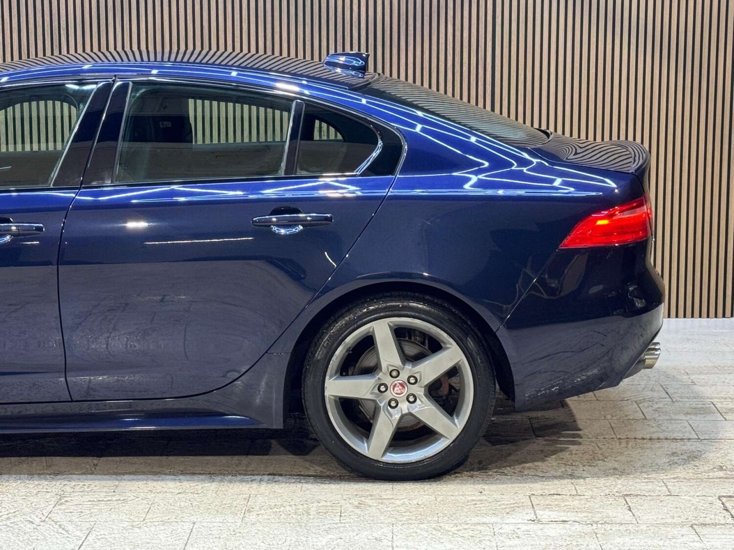 Used Jaguar XE 2018 for sale - 77355466: Photo 26