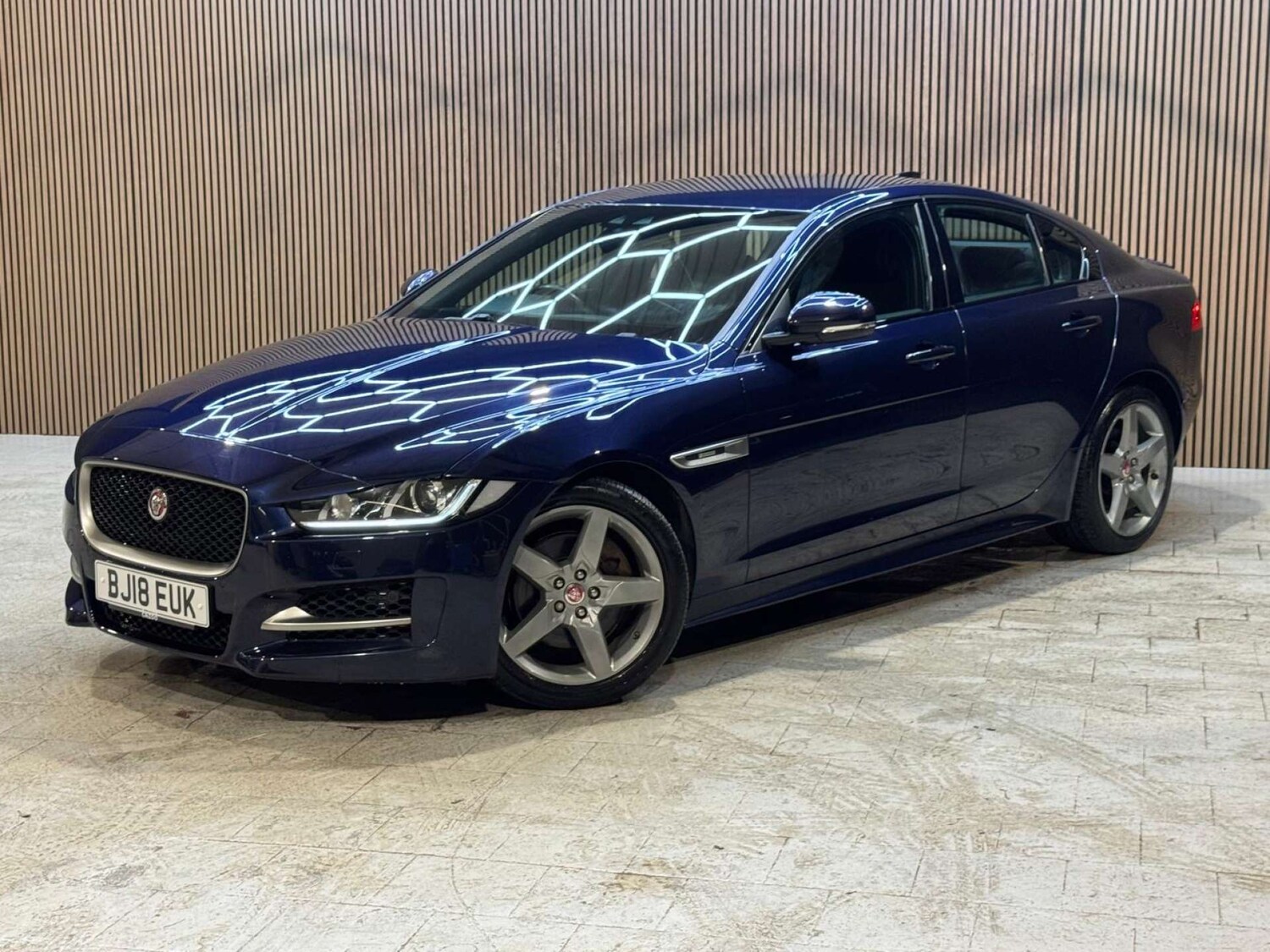 Used Jaguar XE 2018 for sale - 77355466: Photo 32