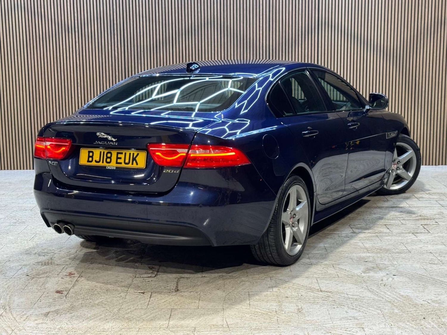 Used Jaguar XE 2018 for sale - 77355466: Photo 5