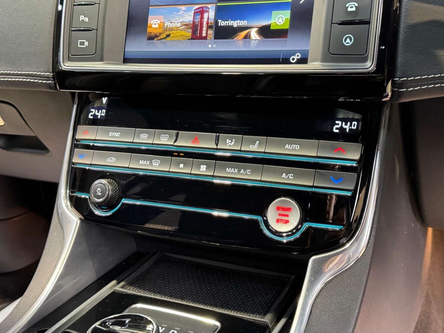 Used Jaguar XE 2018 for sale - 77355466: Photo 50