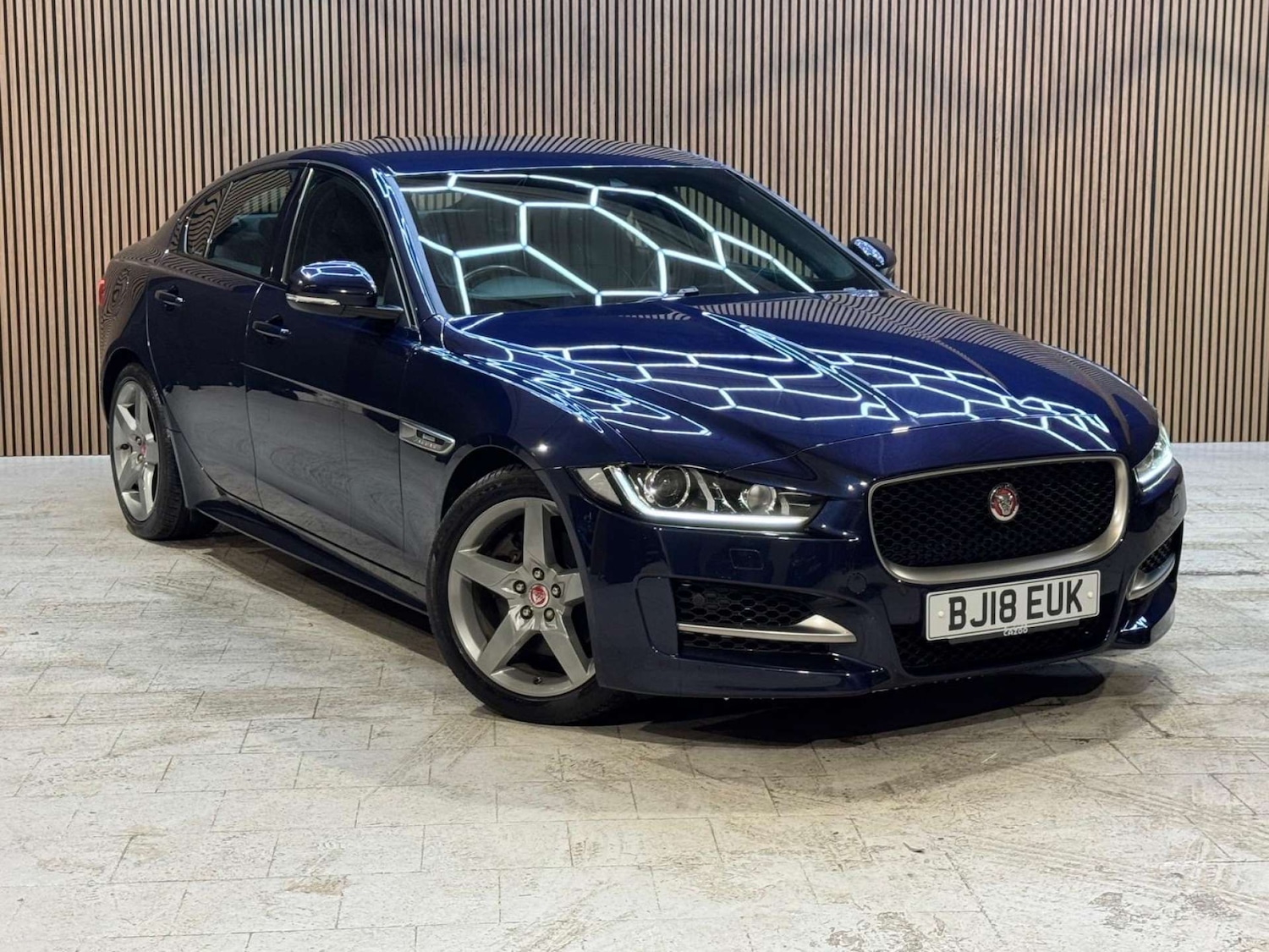 Used Jaguar XE 2018 for sale - 77355466: Photo 7