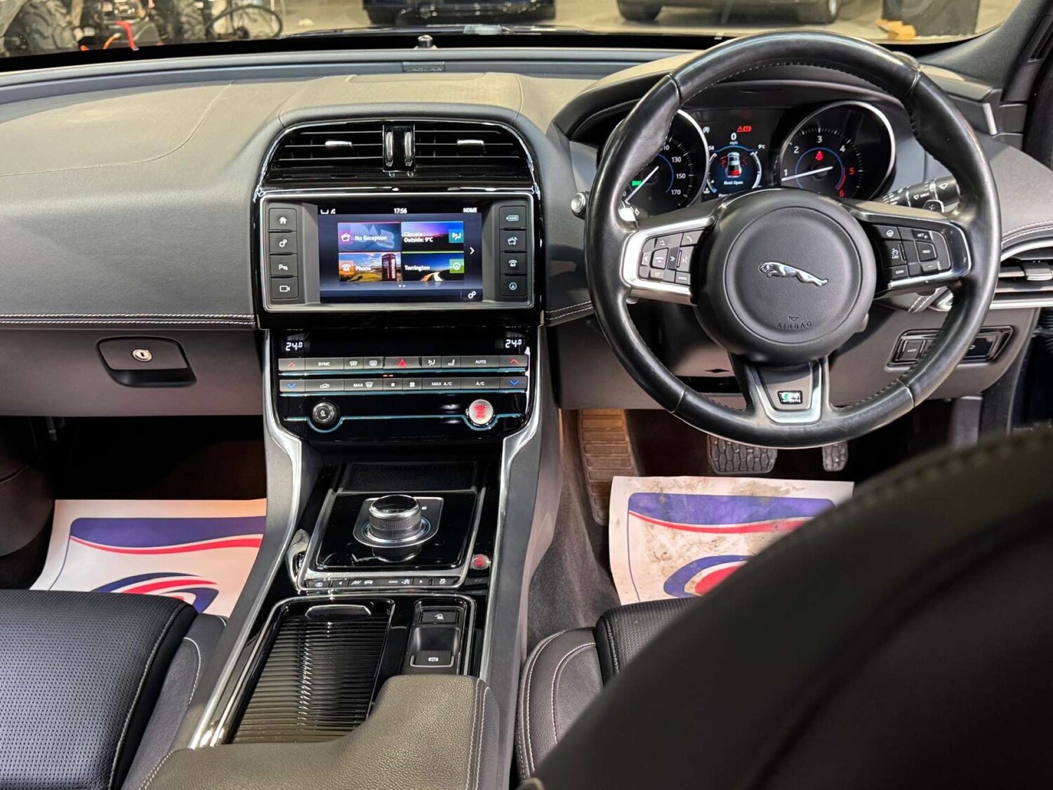 Used Jaguar XE 2018 for sale - 77355466: Photo 9