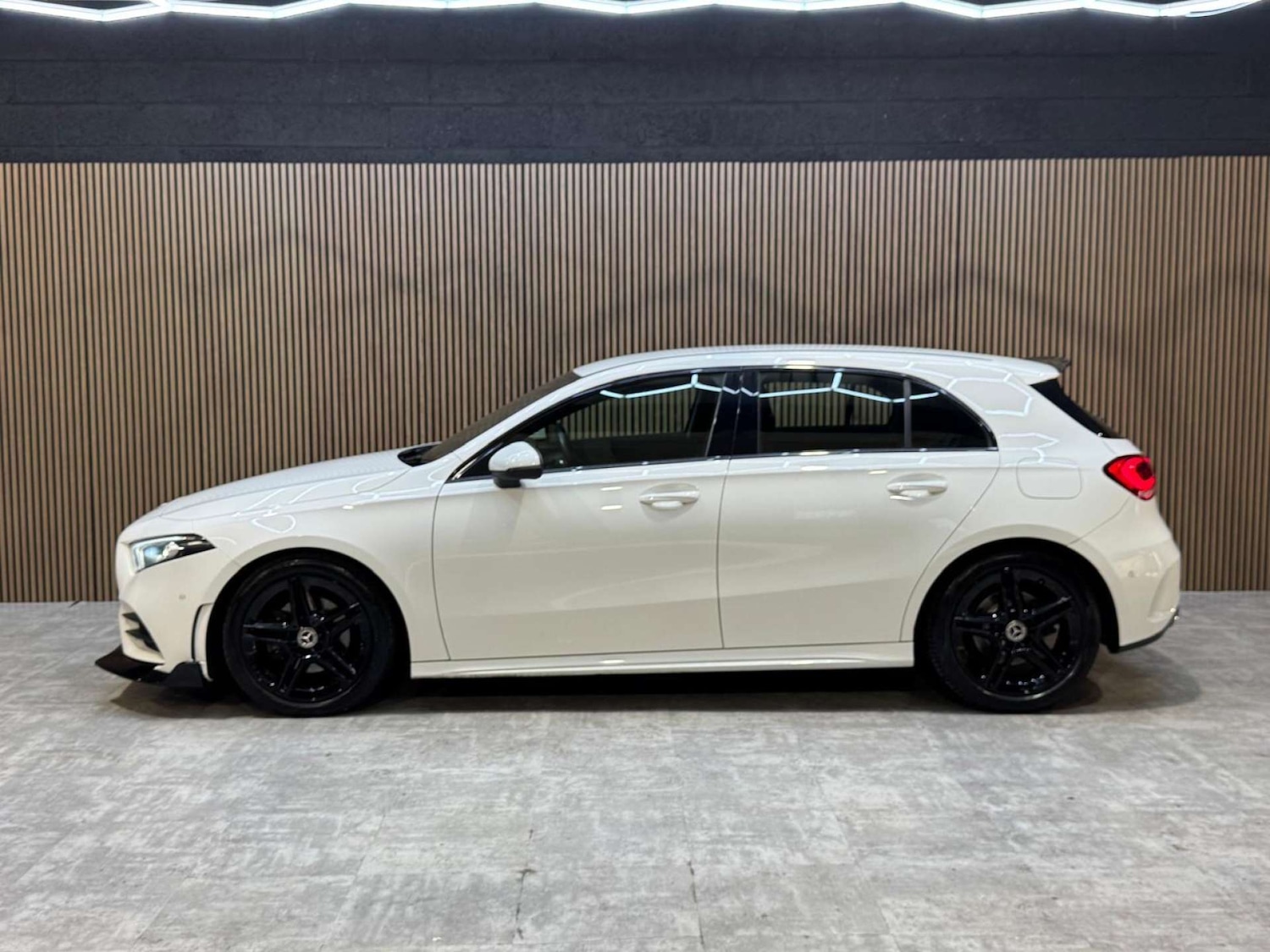 Used Mercedes-Benz A-Class 2018 for sale - 77998535: Photo 26