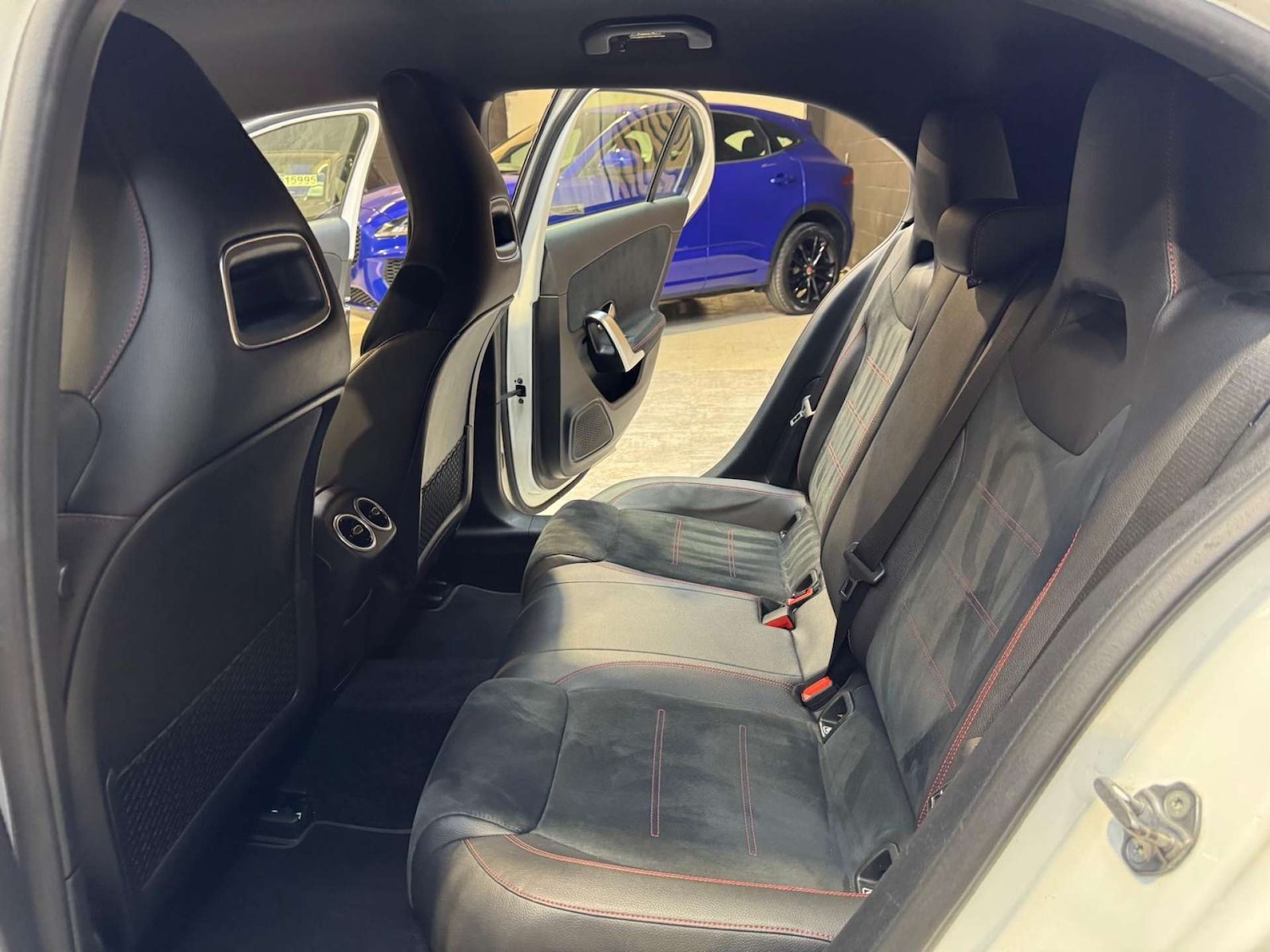 Used Mercedes-Benz A-Class 2018 for sale - 77998535: Photo 6