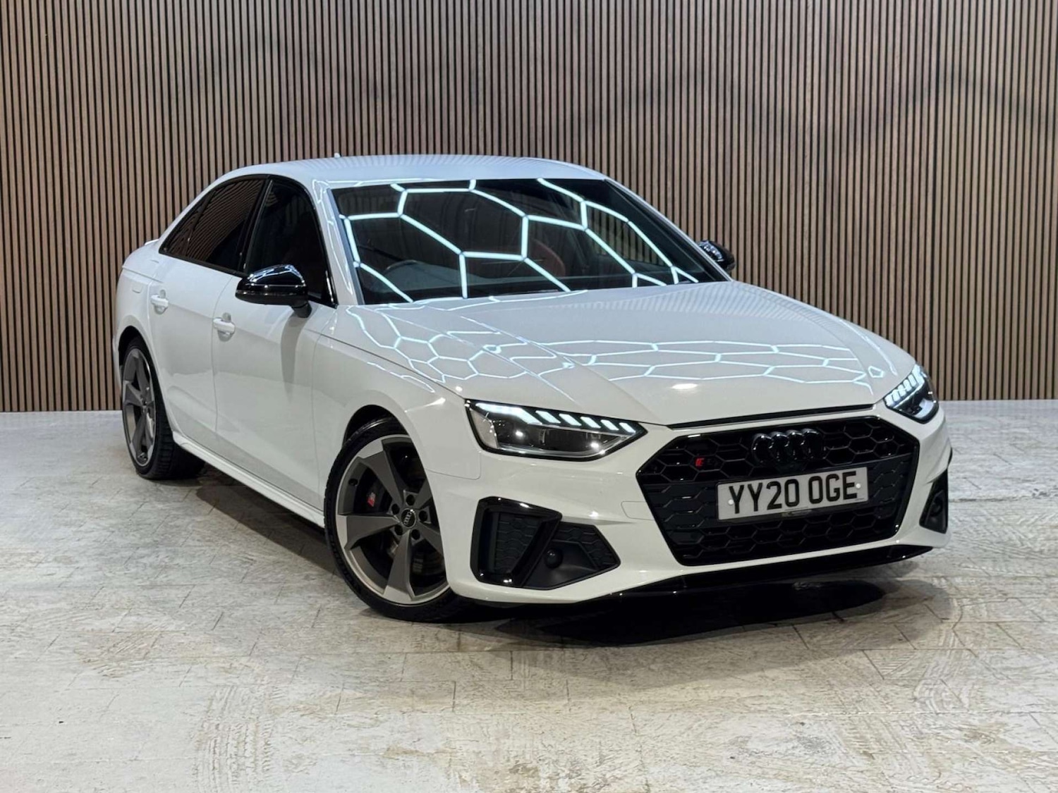 Used Audi A4 2020 for sale - 77271567: Photo 1