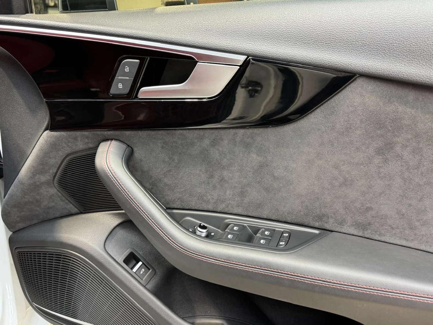 Used Audi A4 2020 for sale - 77271567: Photo 65