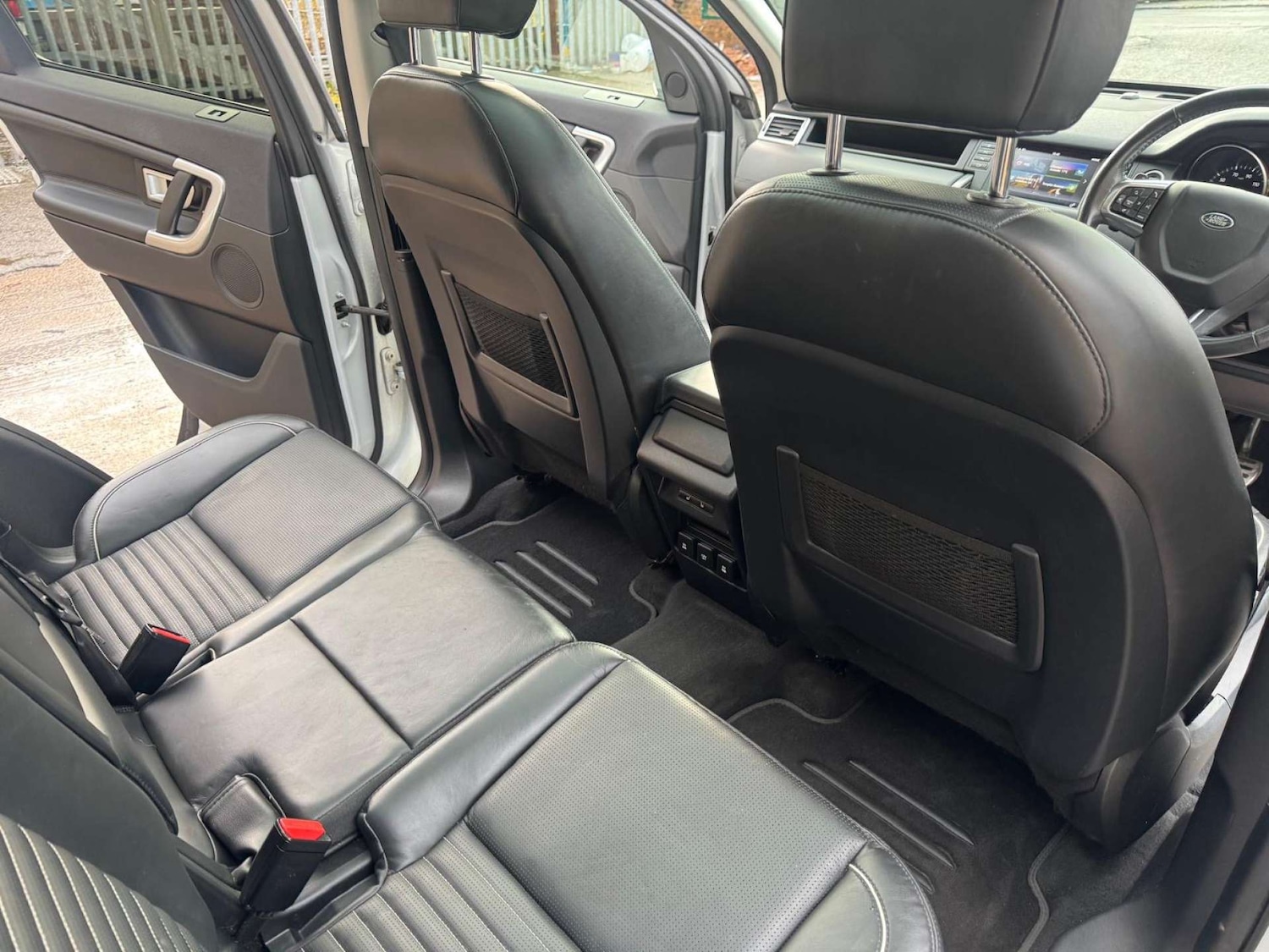 Used Land Rover Discovery Sport 2018 for sale - 76554488: Photo 15