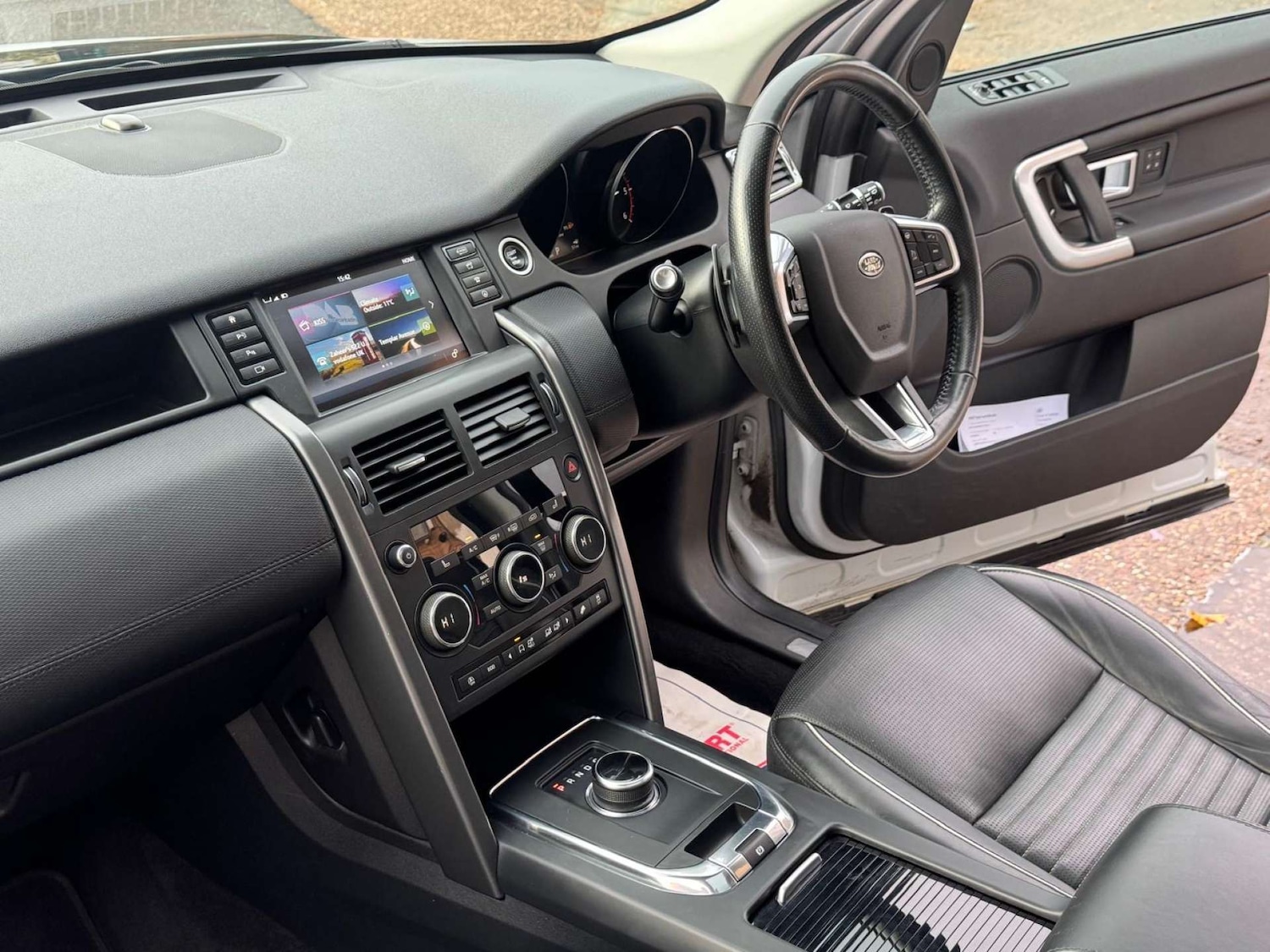 Used Land Rover Discovery Sport 2018 for sale - 76554488: Photo 19