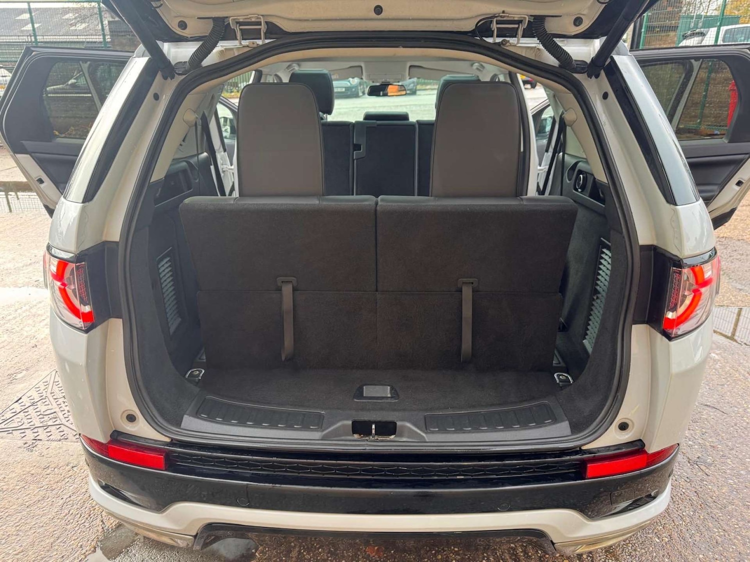 Used Land Rover Discovery Sport 2018 for sale - 76554488: Photo 27