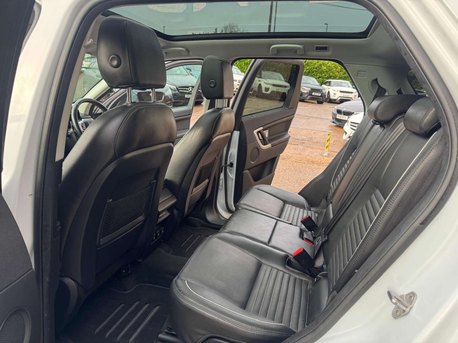 Used Land Rover Discovery Sport 2018 for sale - 76554488: Photo 6