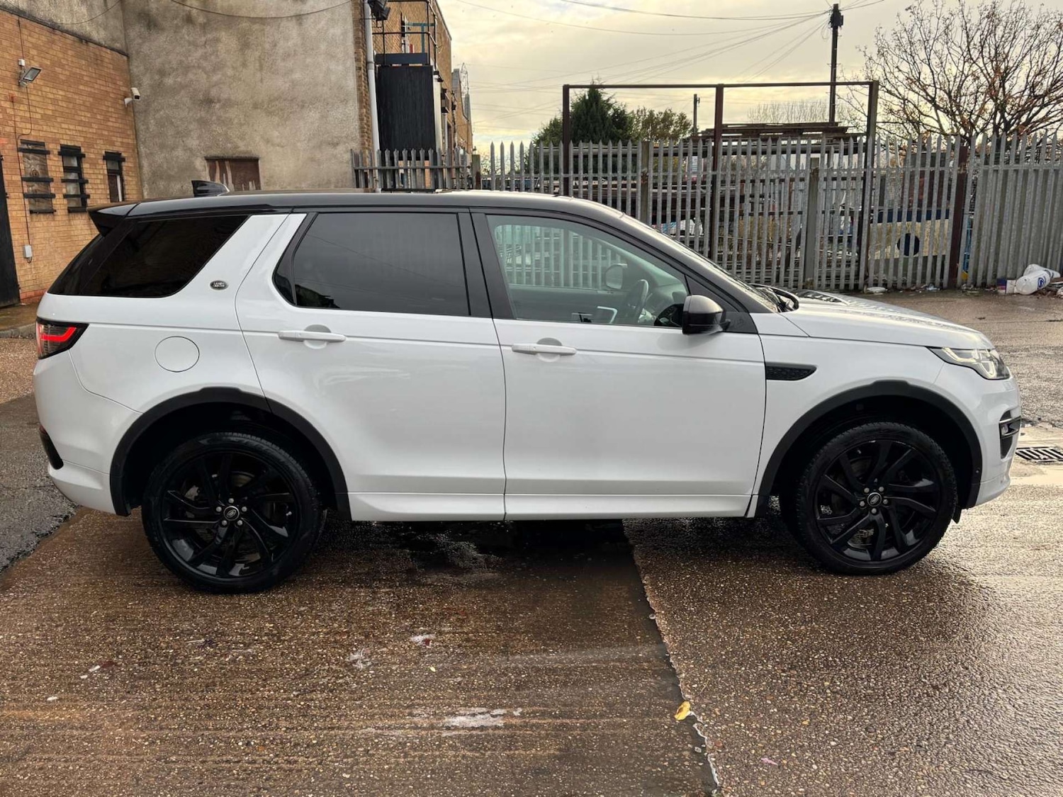 Used Land Rover Discovery Sport 2018 for sale - 76554488: Photo 9