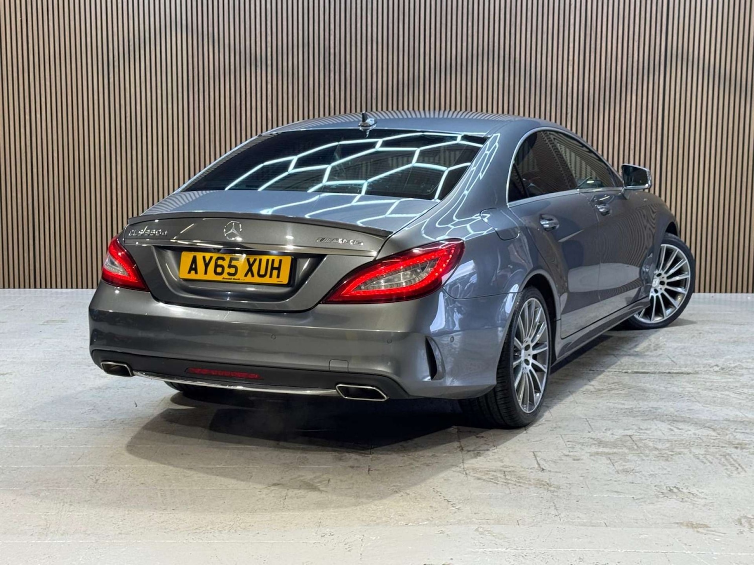 Used Mercedes-Benz CLS 2015 for sale - 76919163: Photo 2