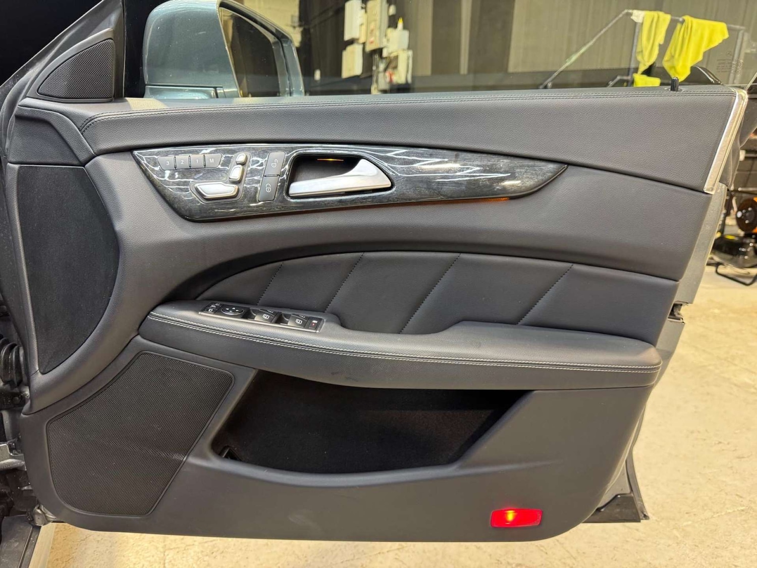 Used Mercedes-Benz CLS 2015 for sale - 76919163: Photo 21