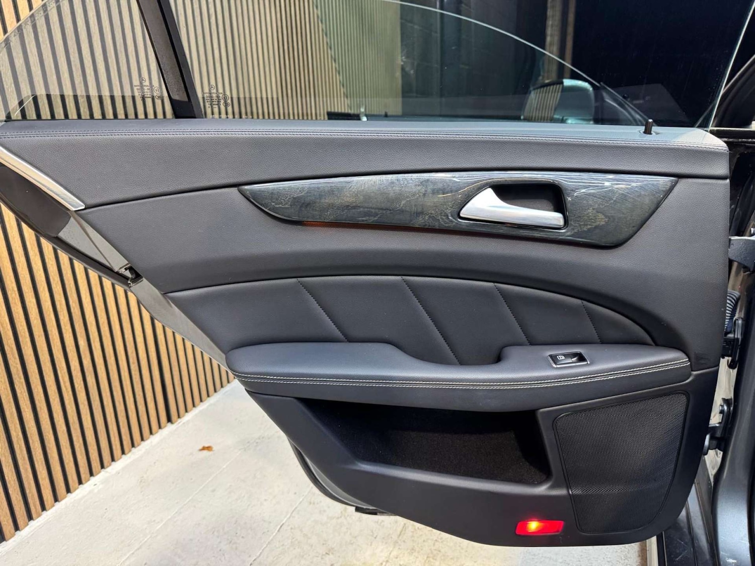 Used Mercedes-Benz CLS 2015 for sale - 76919163: Photo 50