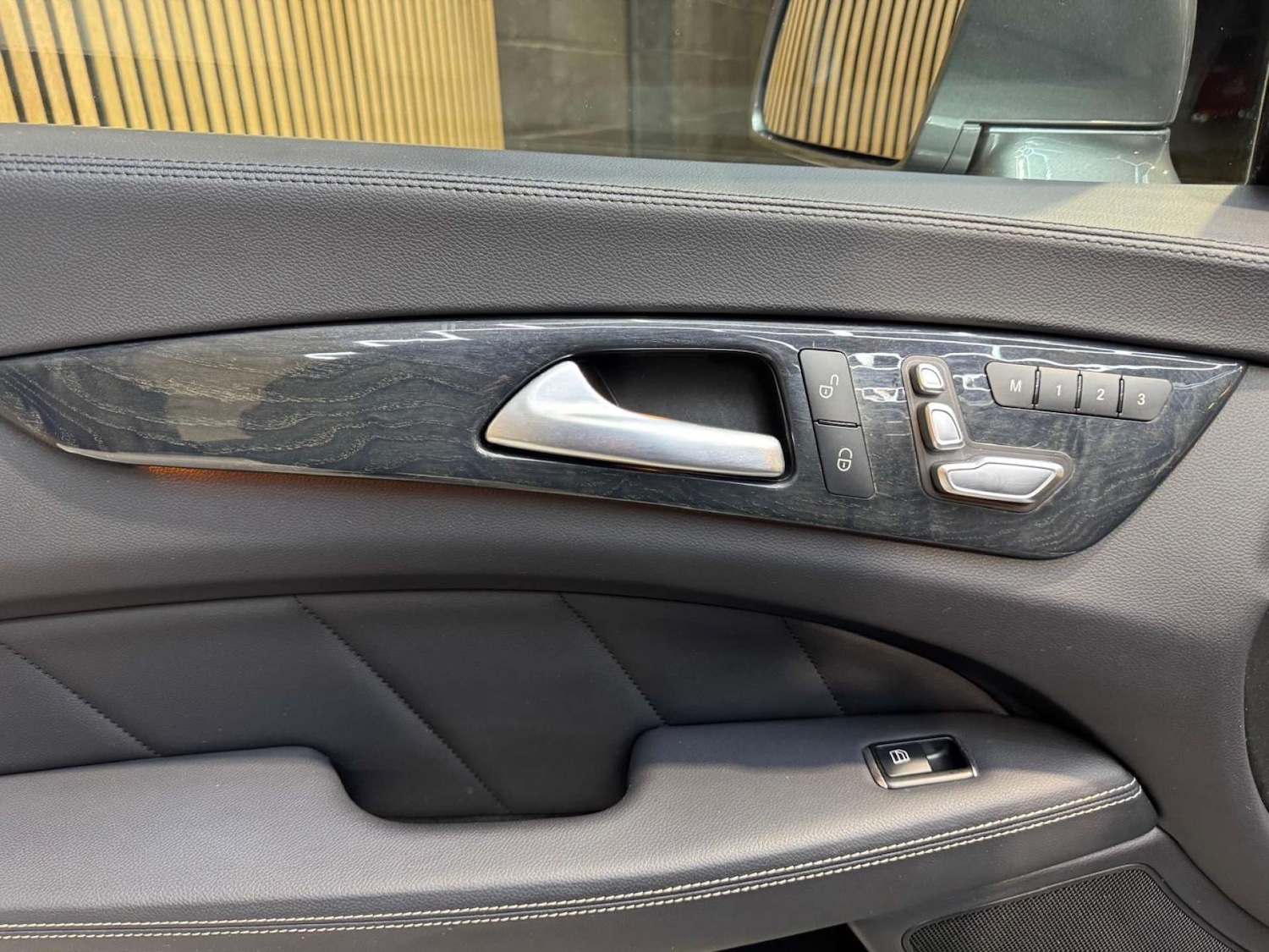 Used Mercedes-Benz CLS 2015 for sale - 76919163: Photo 51