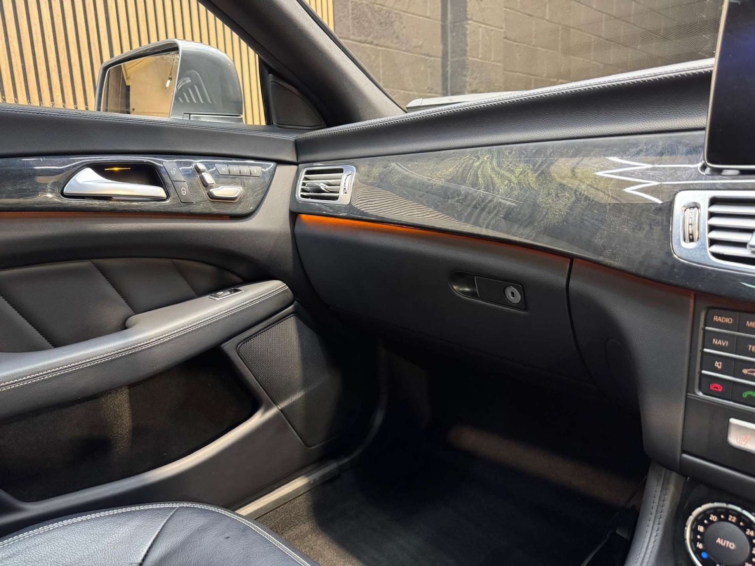 Used Mercedes-Benz CLS 2015 for sale - 76919163: Photo 53