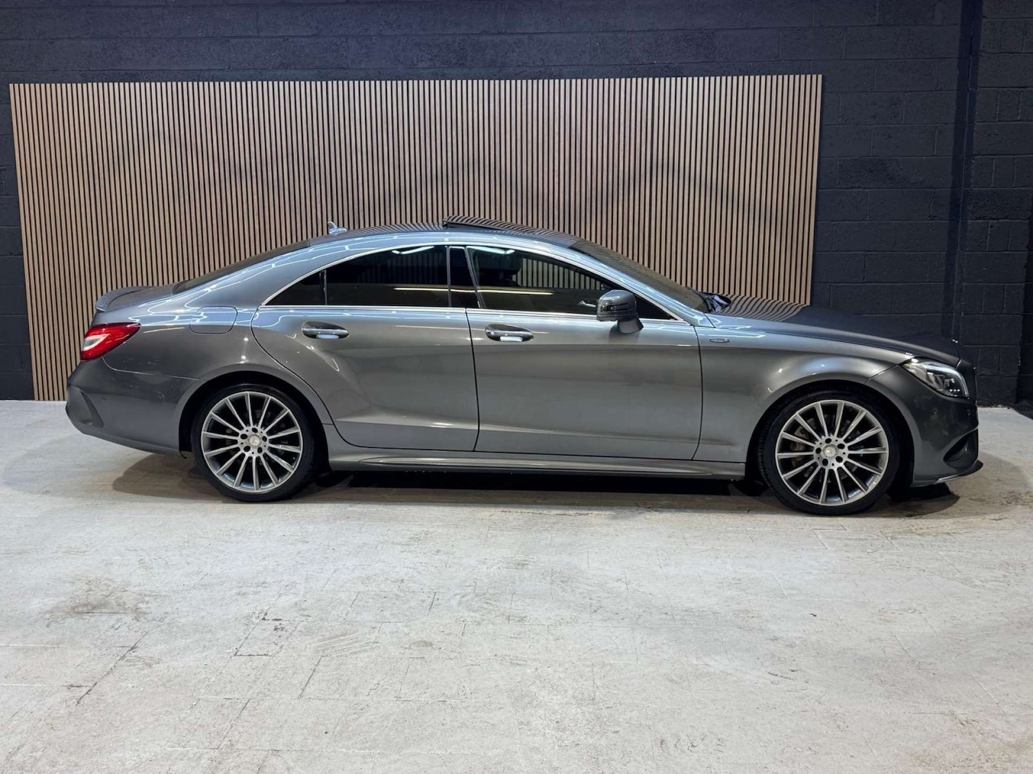 Used Mercedes-Benz CLS 2015 for sale - 76919163: Photo 7