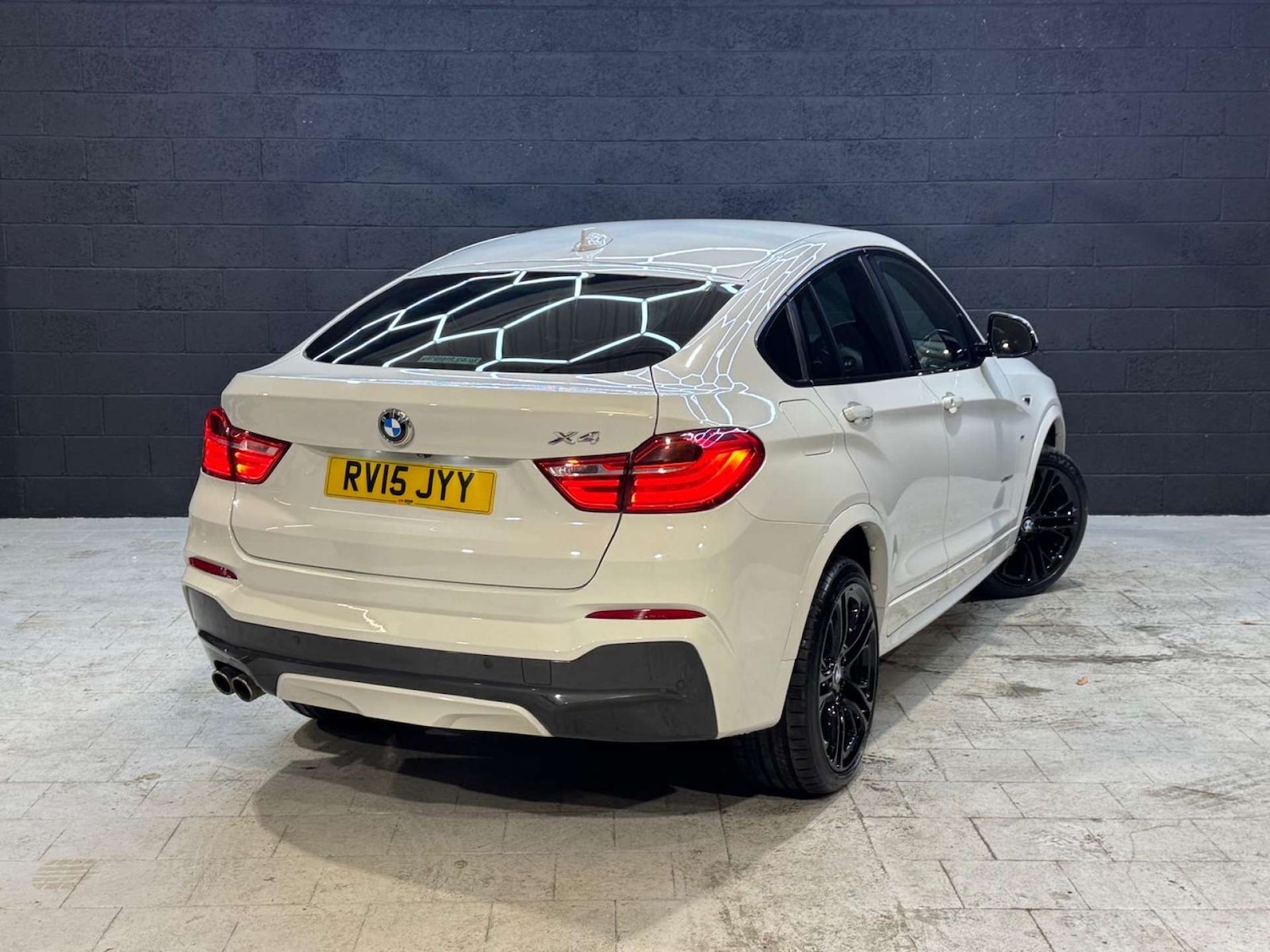 Used BMW X4 2015 for sale - 76602153: Photo 2