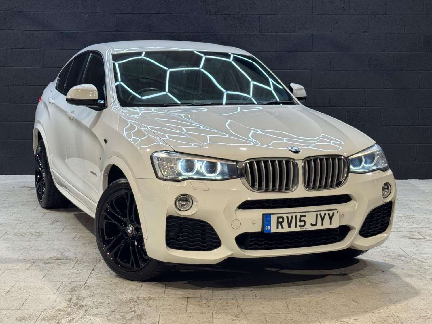 Used BMW X4 2015 for sale - 76602153: Photo 7