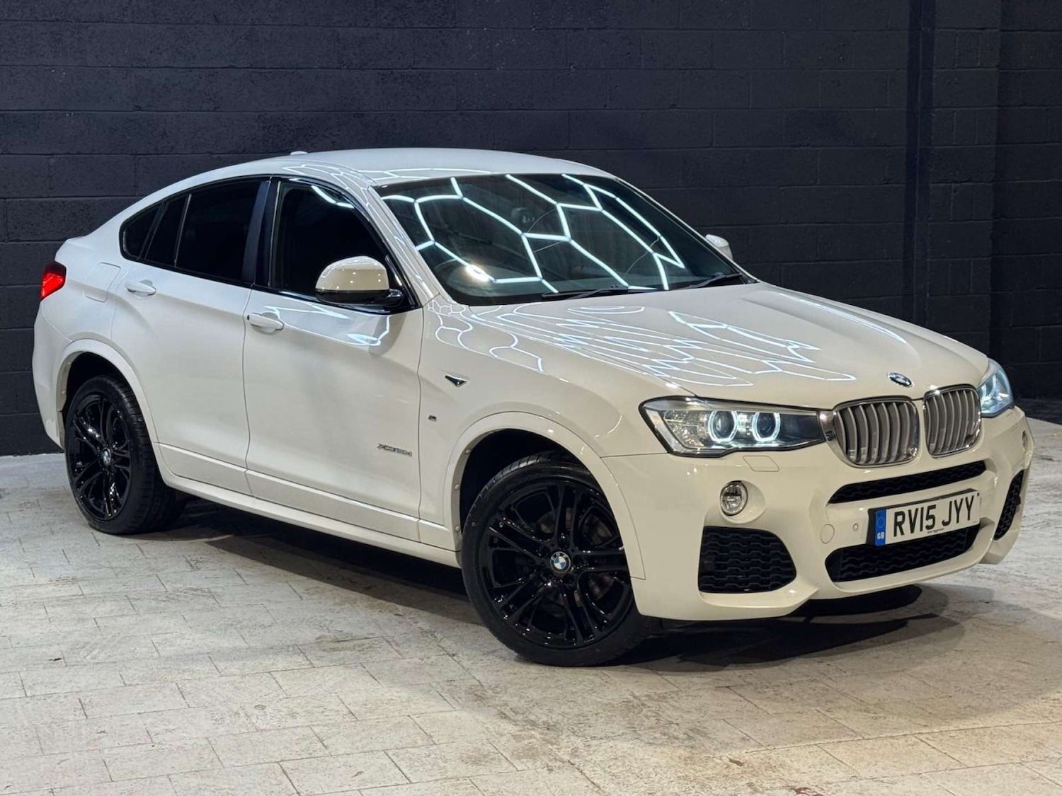 Used BMW X4 2015 for sale - 76602153: Photo 8