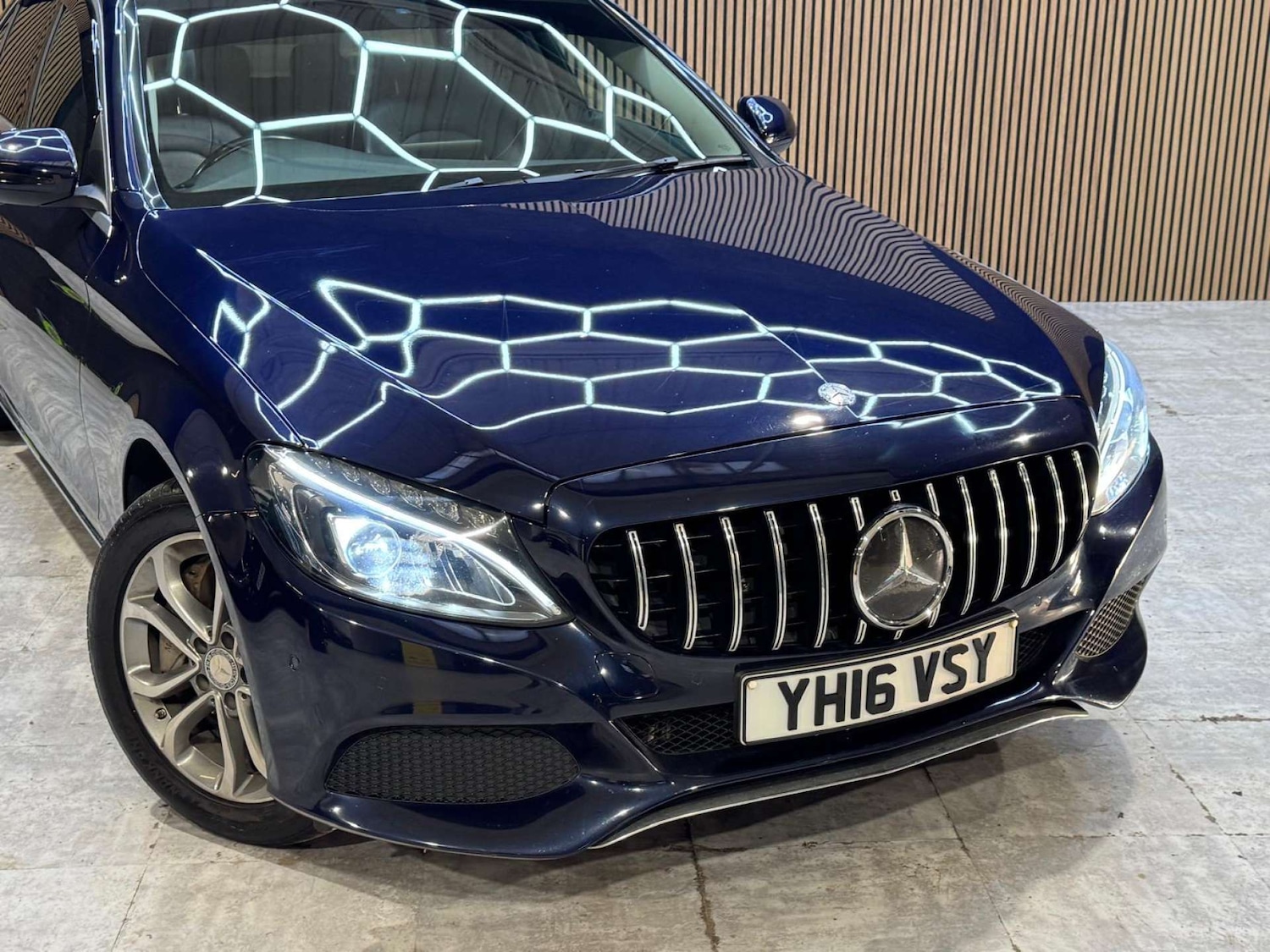 Used Mercedes-Benz C Class 2016 for sale - 77715630: Photo 12