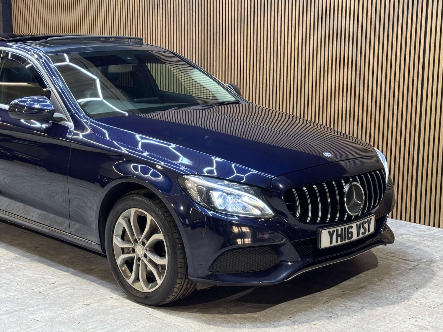 Used Mercedes-Benz C Class 2016 for sale - 77715630: Photo 20