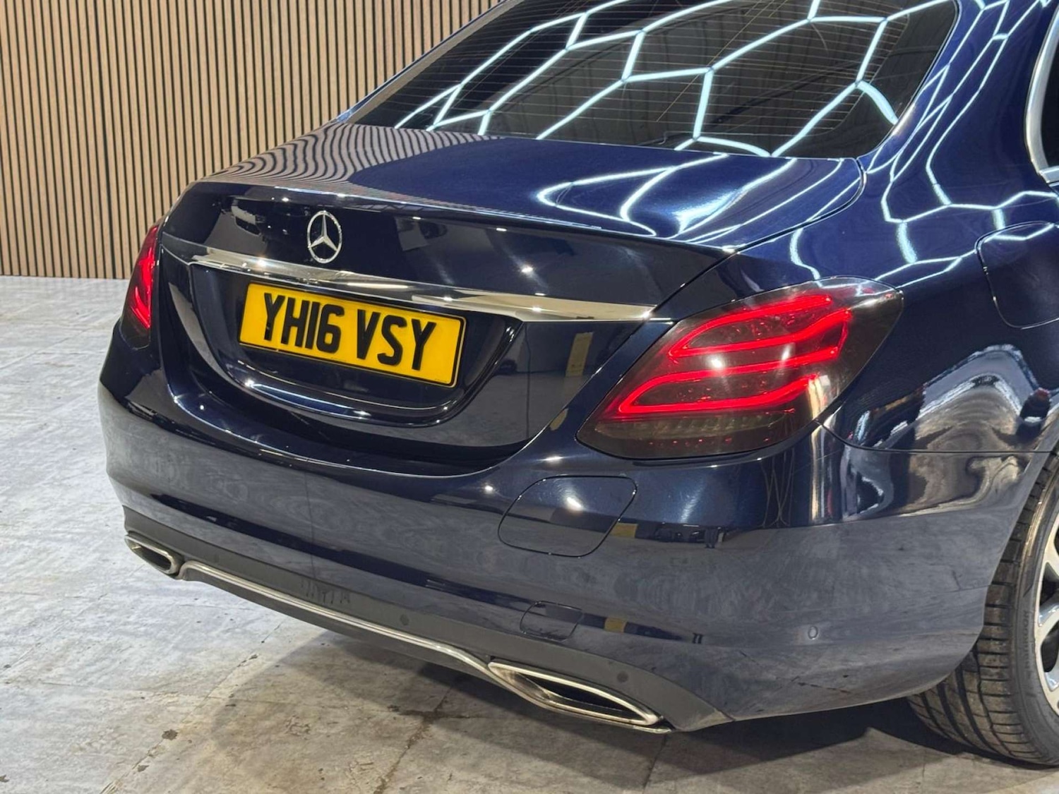 Used Mercedes-Benz C Class 2016 for sale - 77715630: Photo 21