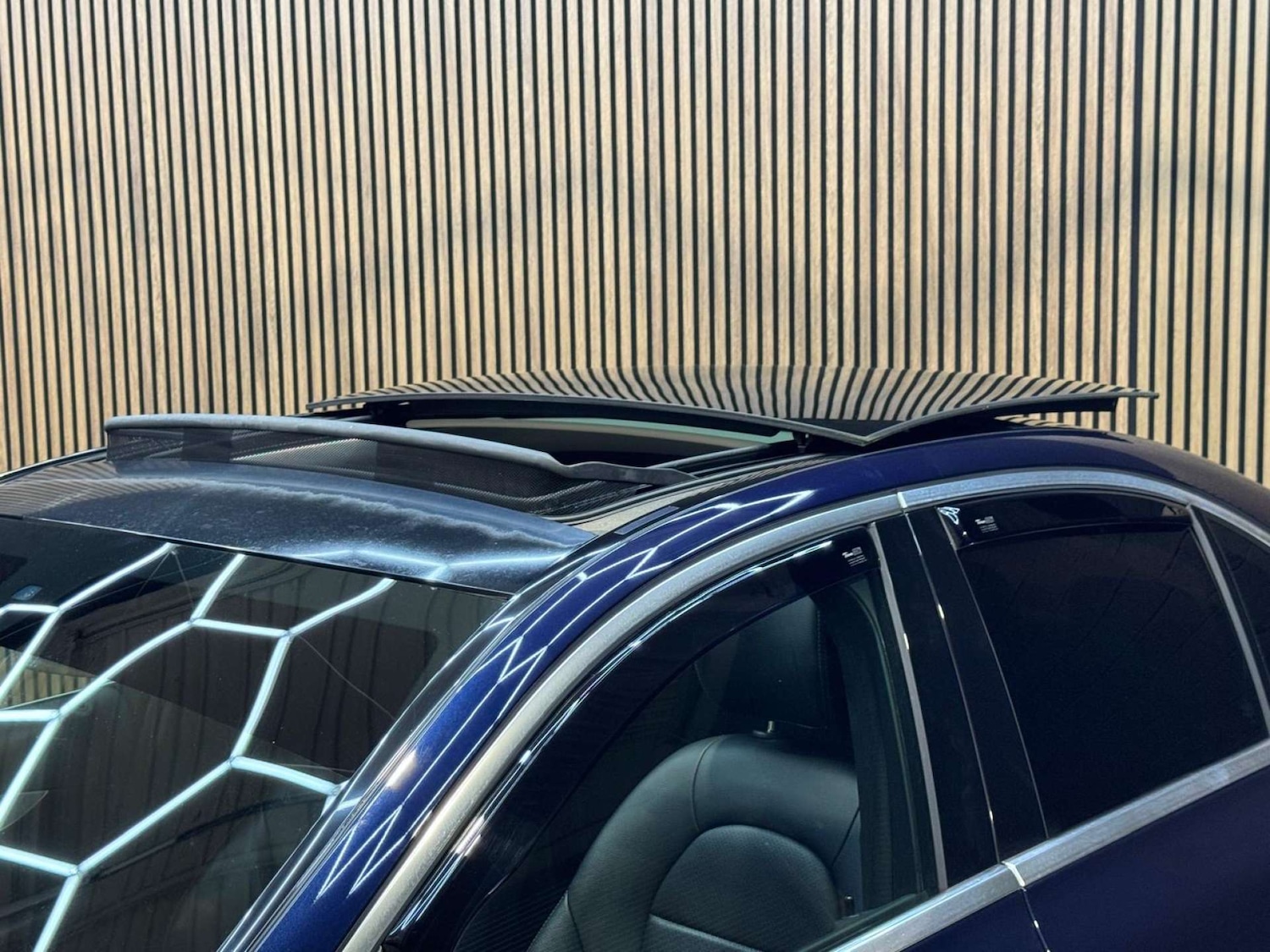 Used Mercedes-Benz C Class 2016 for sale - 77715630: Photo 37