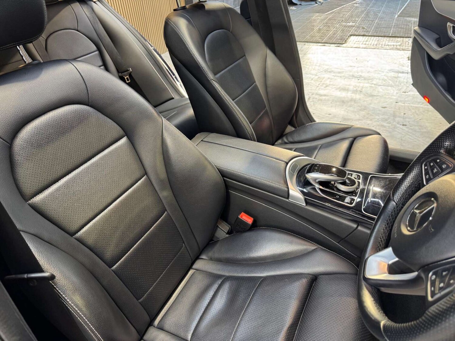 Used Mercedes-Benz C Class 2016 for sale - 77715630: Photo 39