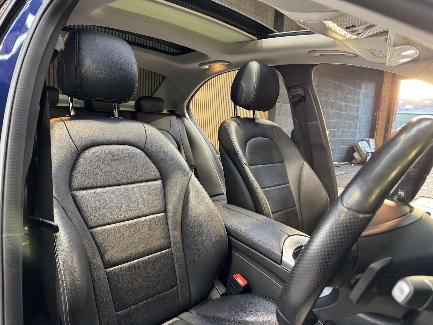 Used Mercedes-Benz C Class 2016 for sale - 77715630: Photo 40