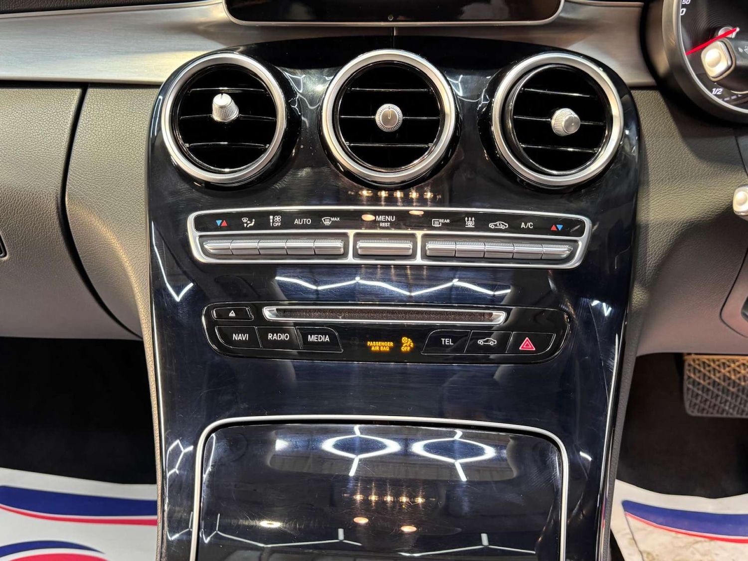 Used Mercedes-Benz C Class 2016 for sale - 77715630: Photo 51