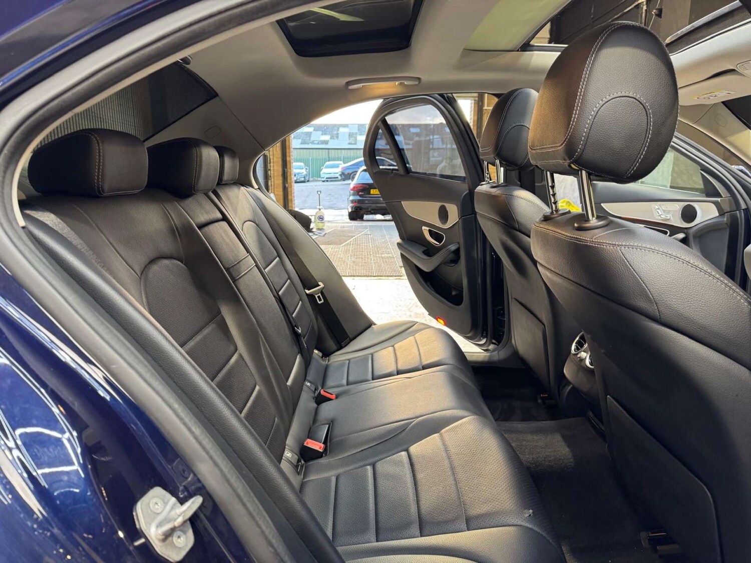 Used Mercedes-Benz C Class 2016 for sale - 77715630: Photo 64