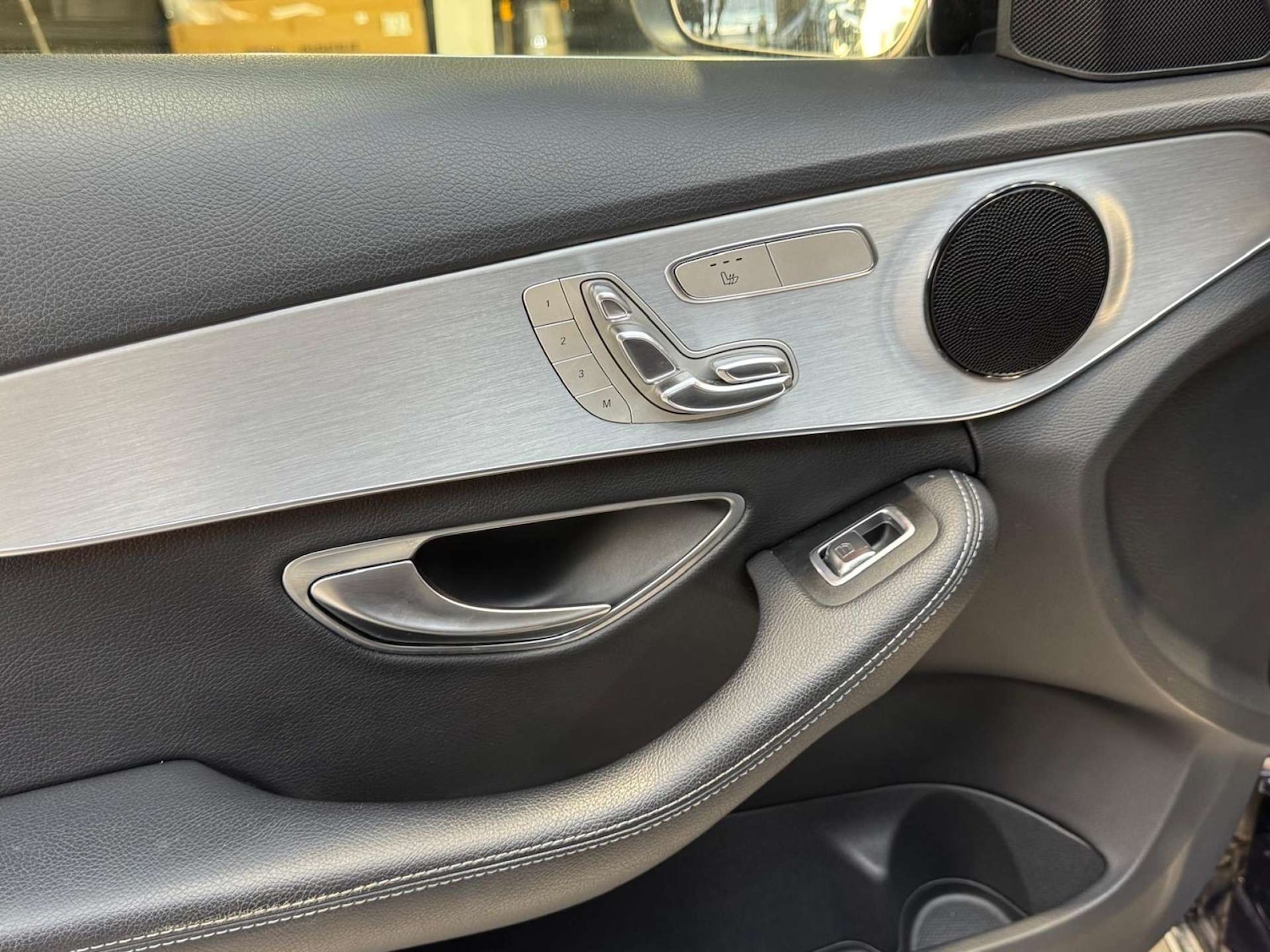 Used Mercedes-Benz C Class 2016 for sale - 77715630: Photo 99