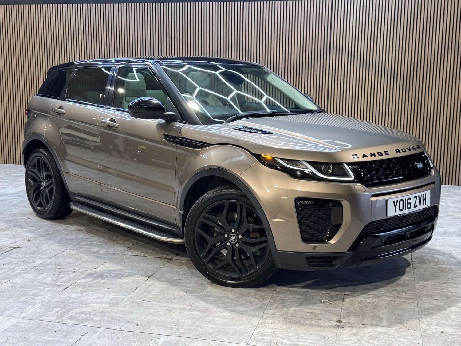 Used Land Rover Range Rover Evoque 2016 for sale - 77775397: Photo 10