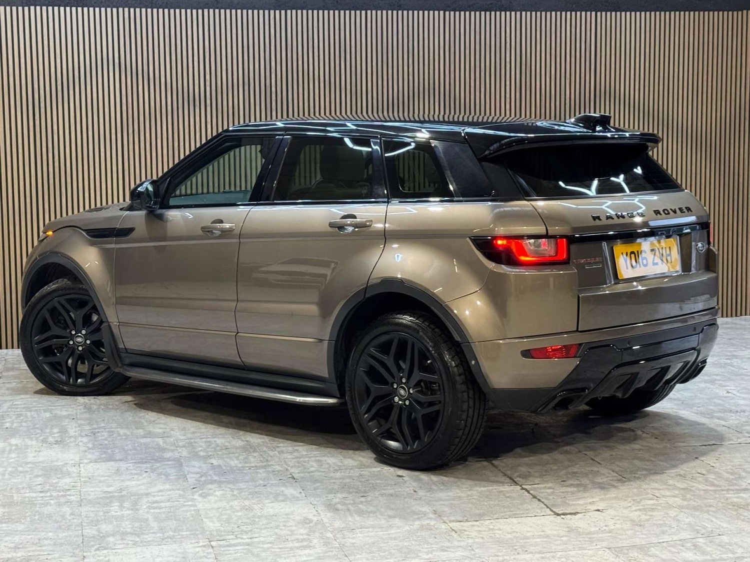 Used Land Rover Range Rover Evoque 2016 for sale - 77775397: Photo 18