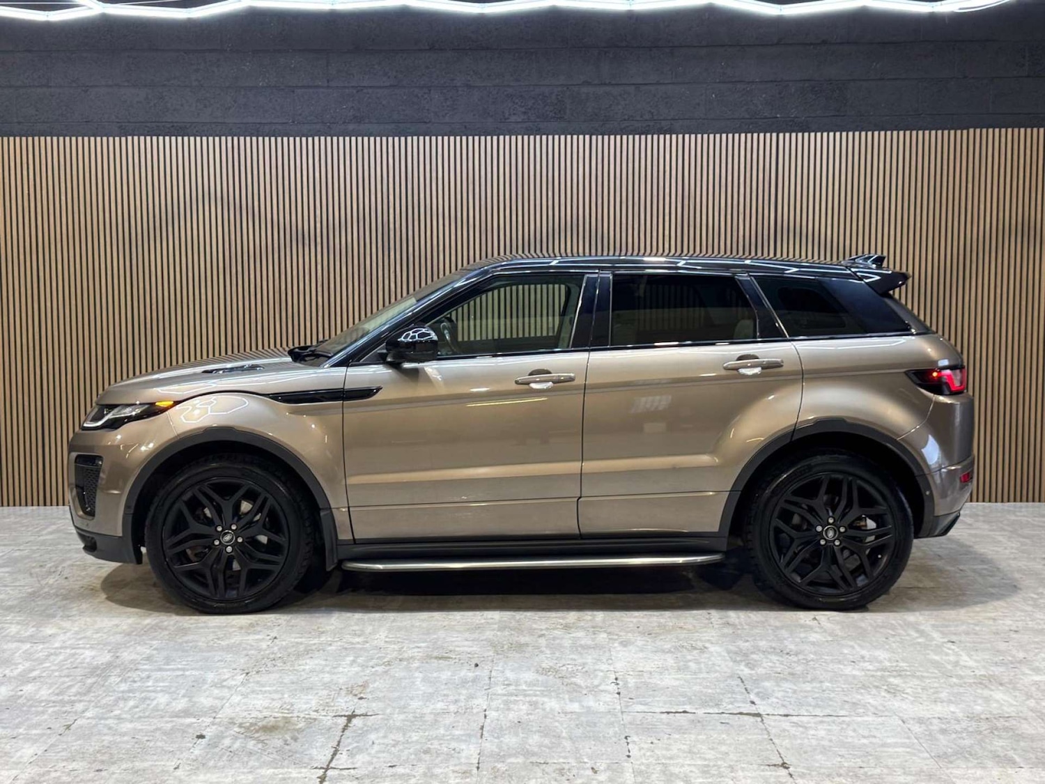 Used Land Rover Range Rover Evoque 2016 for sale - 77775397: Photo 27