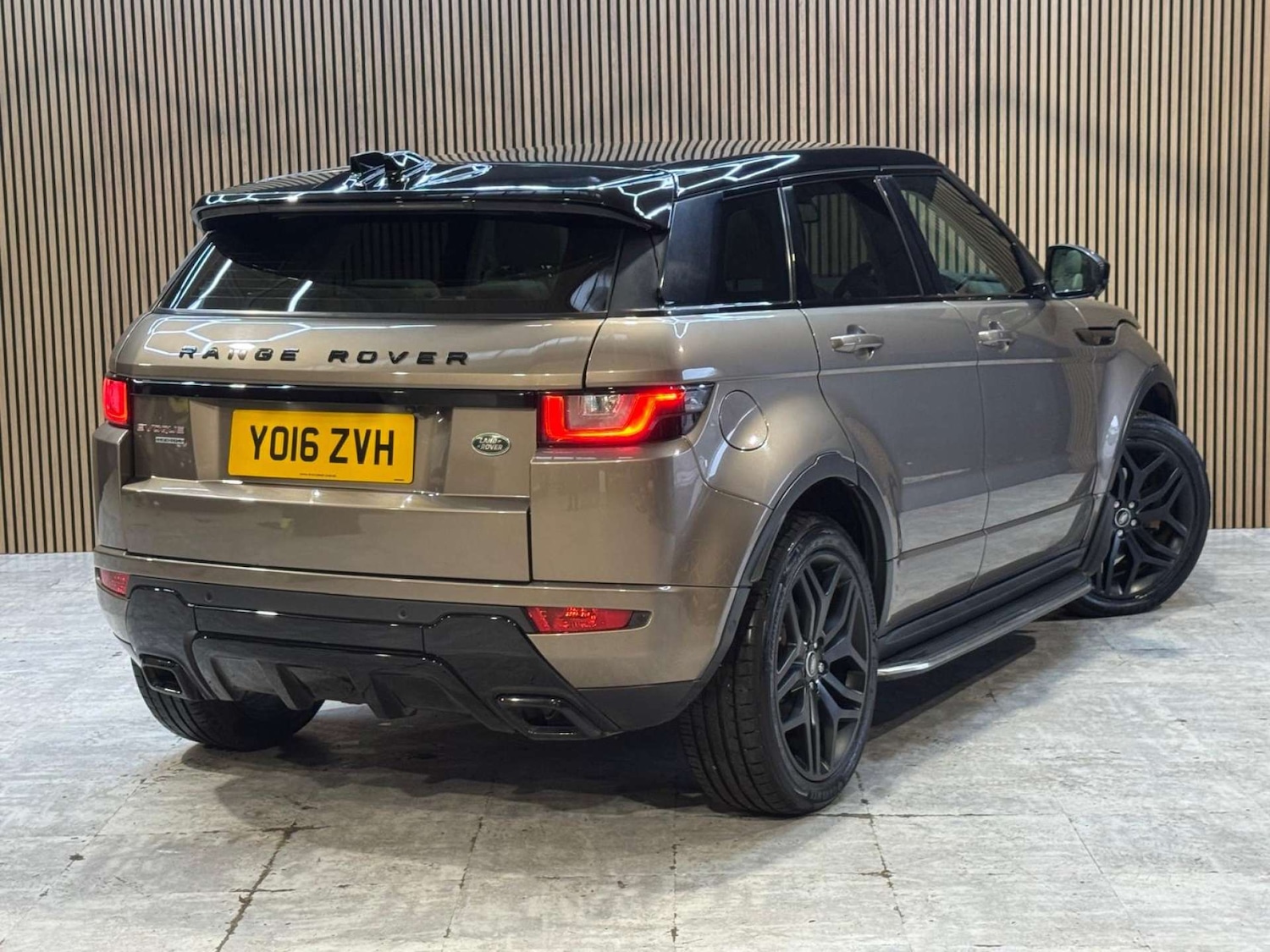 Used Land Rover Range Rover Evoque 2016 for sale - 77775397: Photo 5