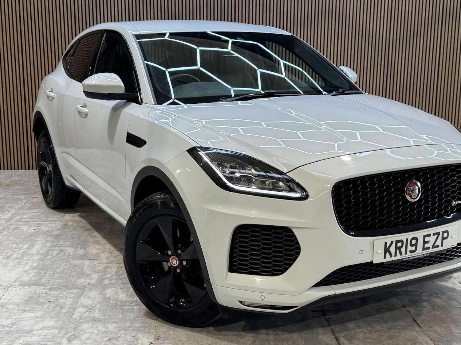 Used Jaguar E-Pace 2019 for sale - 77775396: Photo 14