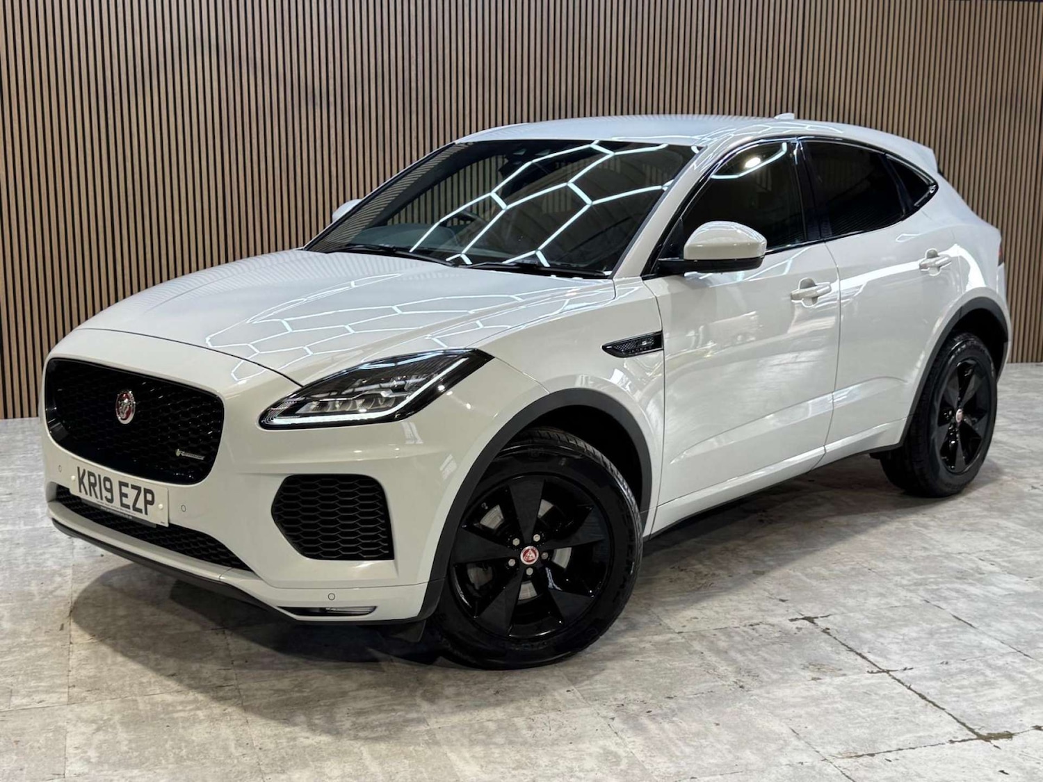 Used Jaguar E-Pace 2019 for sale - 77775396: Photo 31