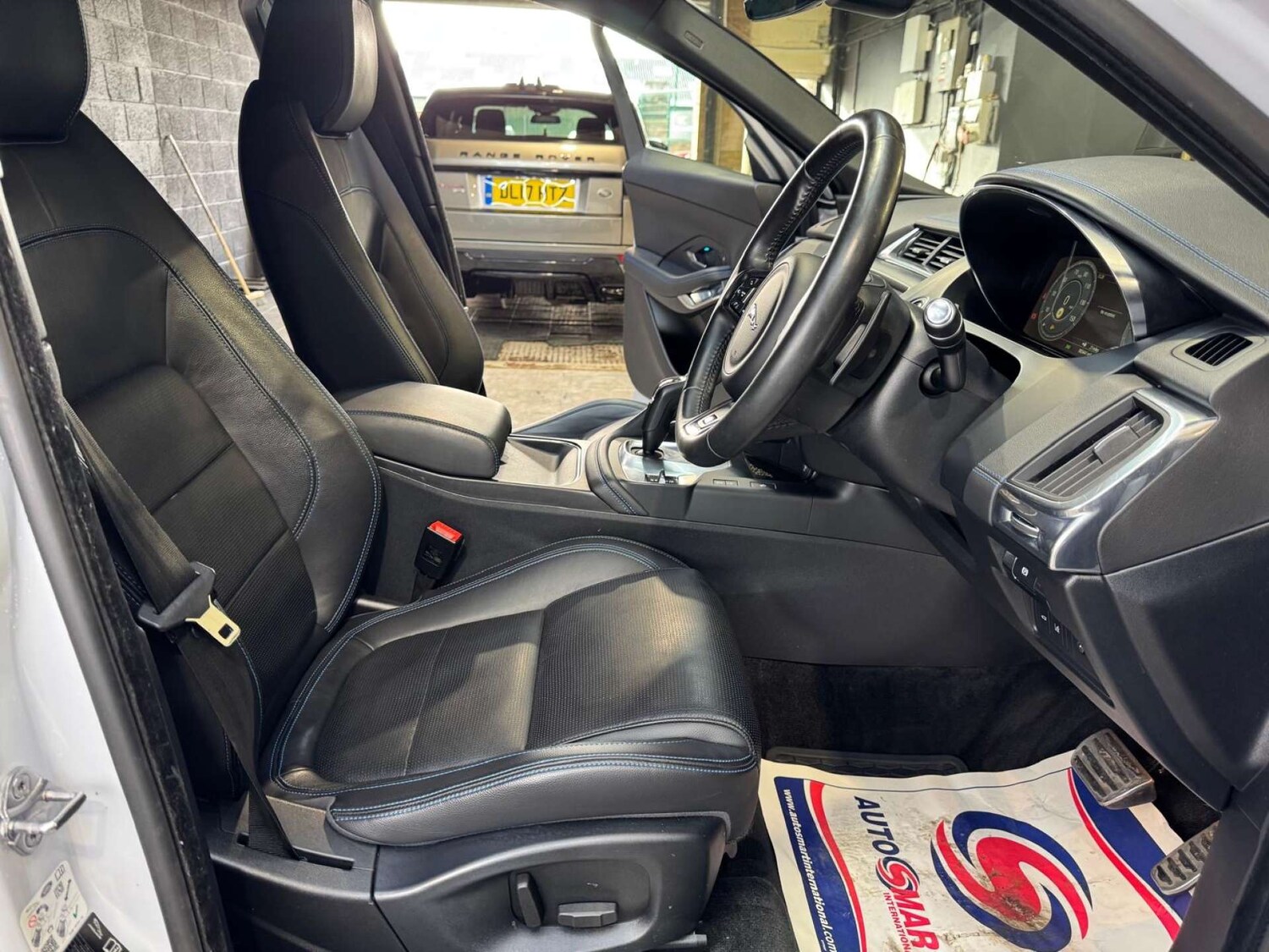 Used Jaguar E-Pace 2019 for sale - 77775396: Photo 43