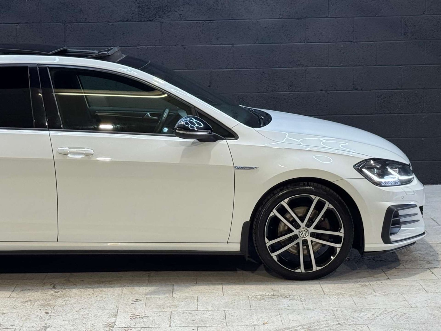 Used Volkswagen Golf 2017 for sale - 76483227: Photo 11