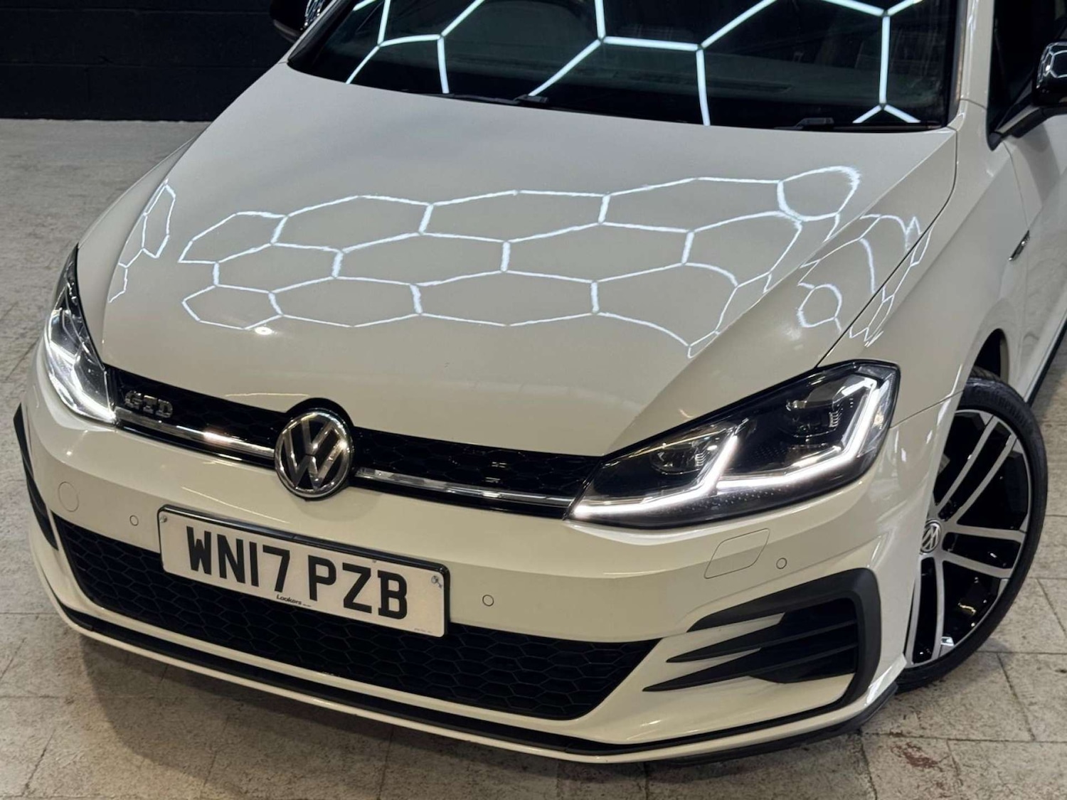 Used Volkswagen Golf 2017 for sale - 76483227: Photo 16